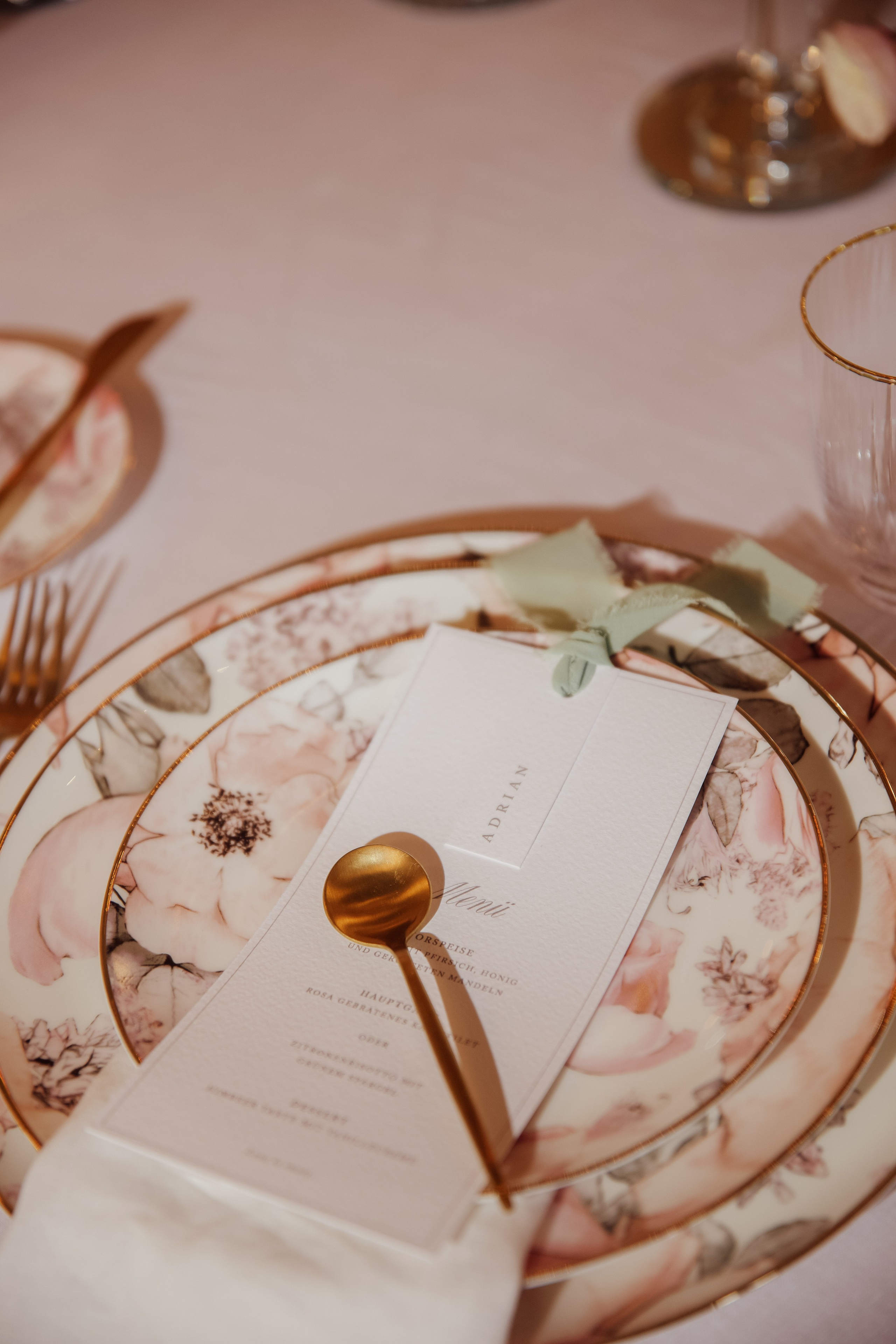 Vanessa Tamkan (GNTM). POURNÉA - EDITORIAL WEDDING PHOTOGRAPHY