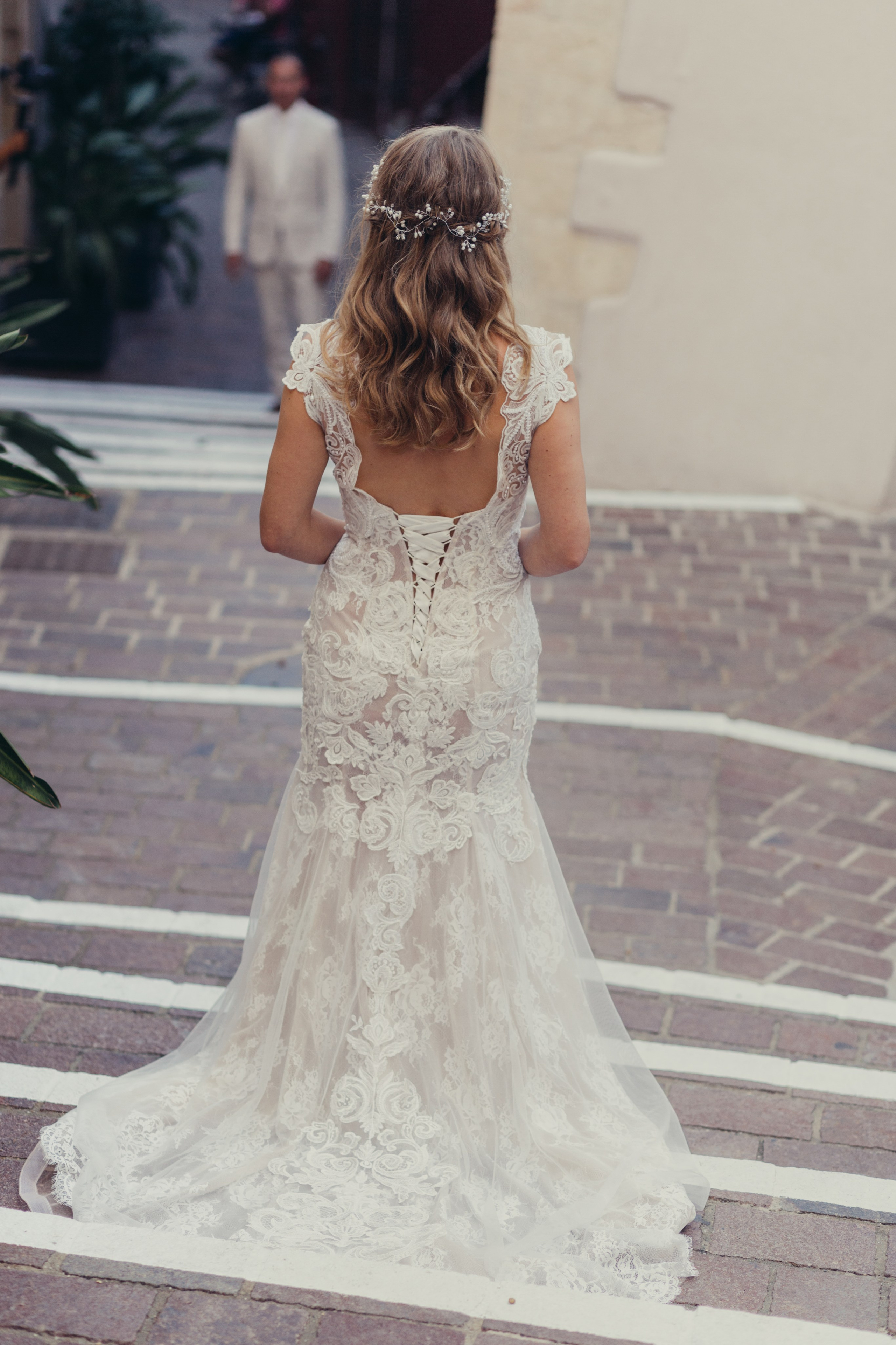 Aaron & Beata, Crete. Denny Savon — Photographer in Santorini | Weddings, Love Stories & Flying Dress