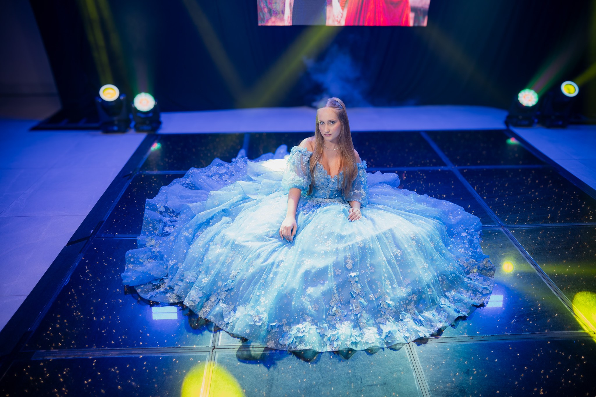 Lara — Hall Palace / Bauru SP. Robson Colaço