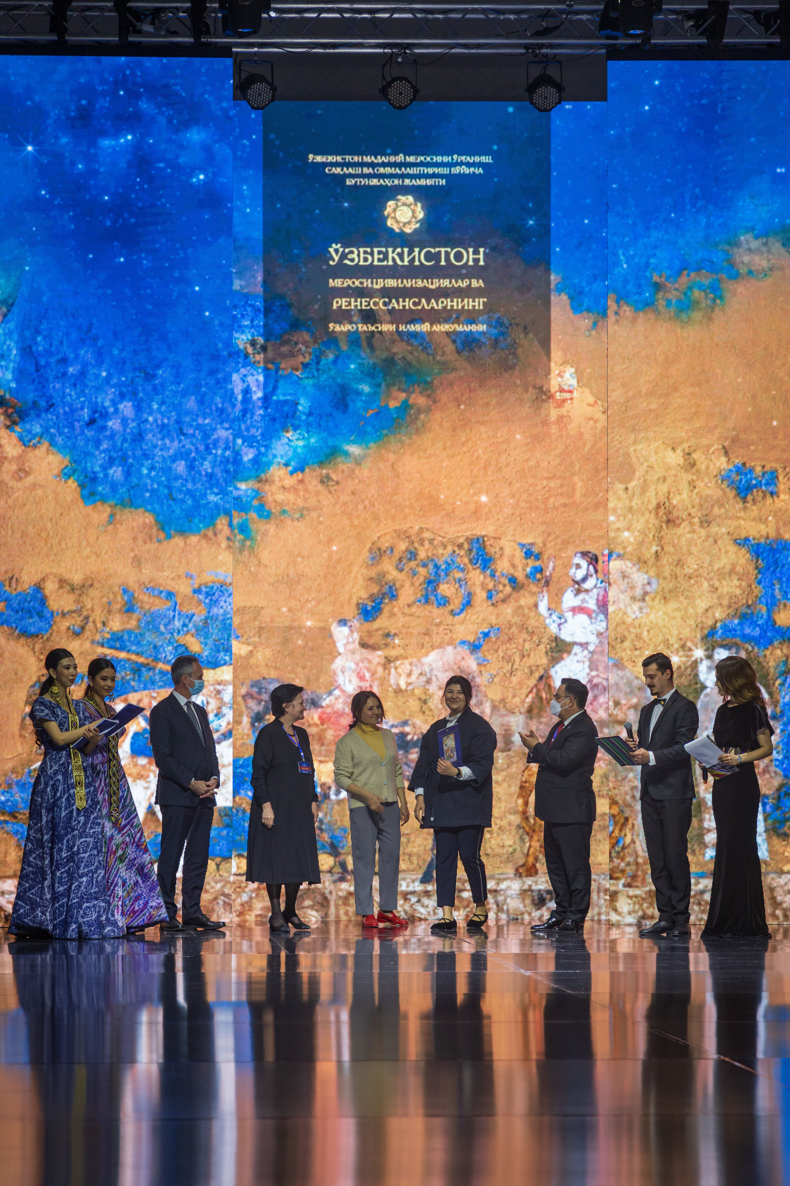 FASHION-ШОУ «НАЦИОНАЛЬНАЯ ОДЕЖДА — ЖЕМЧУЖИНА НОВОГО РЕНЕССАНСА». Георгий Намазов | Фотограф в Ташкенте