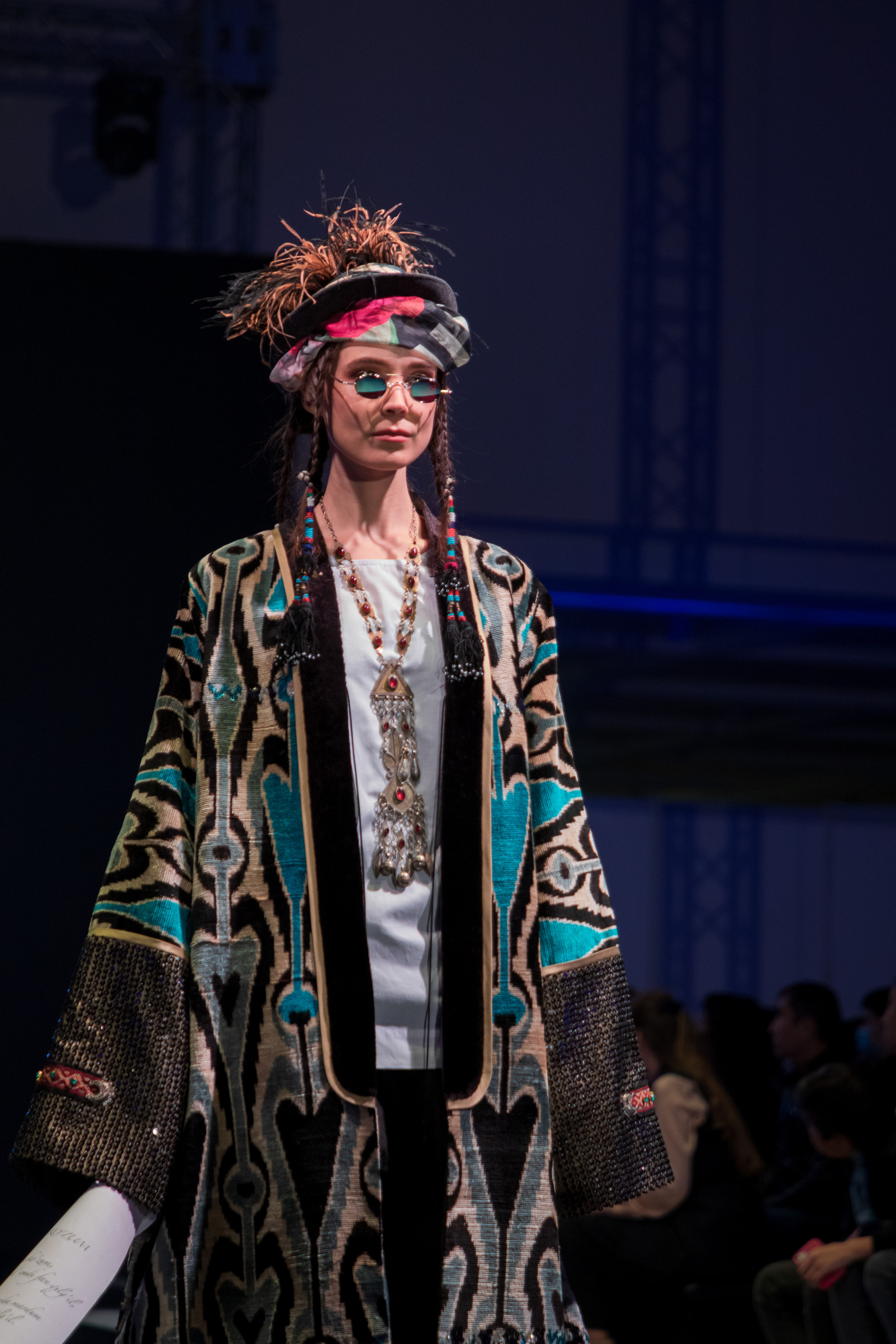 FASHION-ШОУ «НАЦИОНАЛЬНАЯ ОДЕЖДА — ЖЕМЧУЖИНА НОВОГО РЕНЕССАНСА». Георгий Намазов | Фотограф в Ташкенте