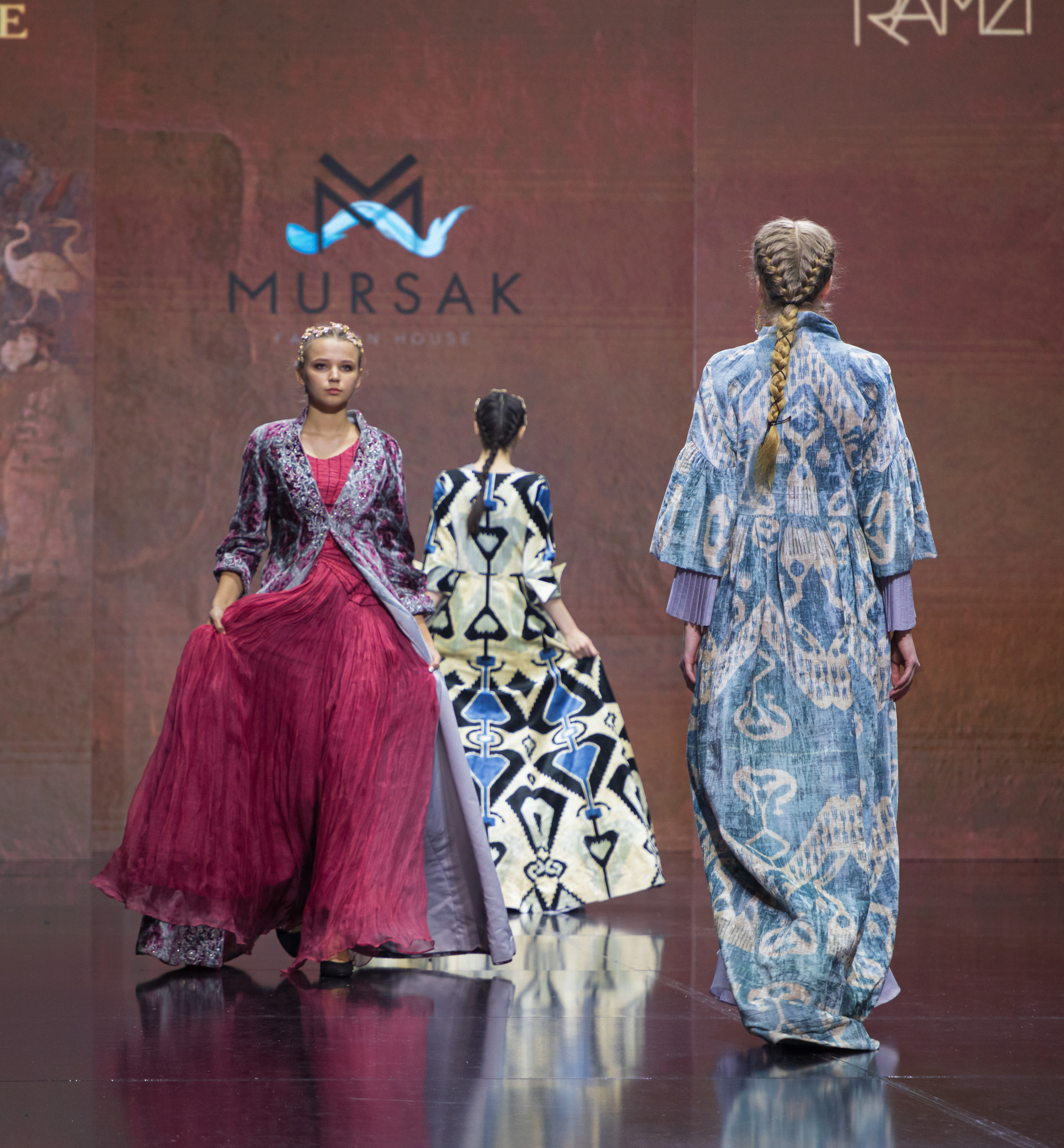 FASHION-ШОУ «НАЦИОНАЛЬНАЯ ОДЕЖДА — ЖЕМЧУЖИНА НОВОГО РЕНЕССАНСА». Георгий Намазов | Фотограф в Ташкенте