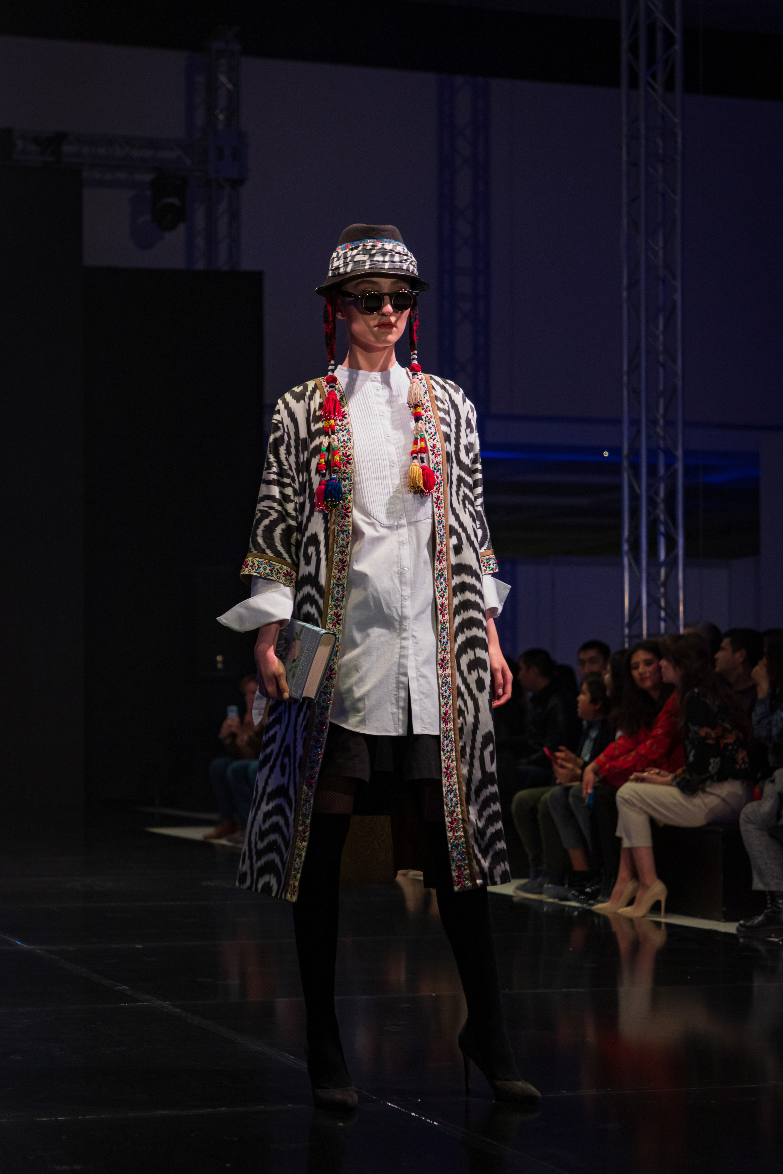 FASHION-ШОУ «НАЦИОНАЛЬНАЯ ОДЕЖДА — ЖЕМЧУЖИНА НОВОГО РЕНЕССАНСА». Георгий Намазов | Фотограф в Ташкенте