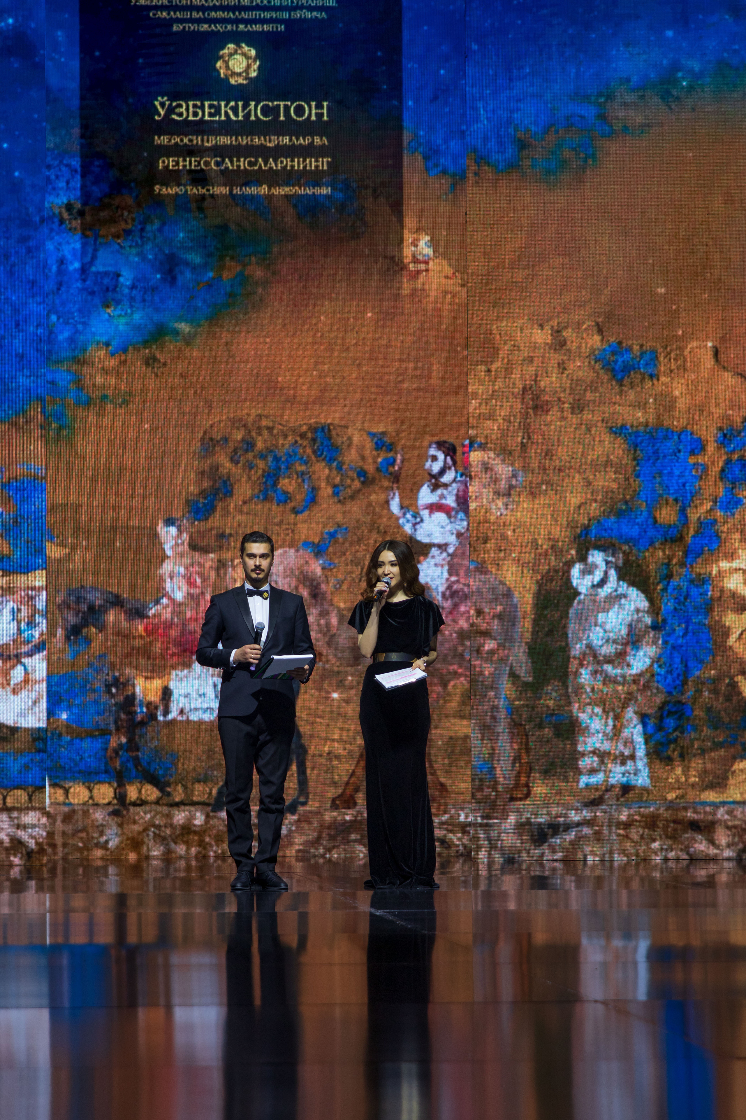 FASHION-ШОУ «НАЦИОНАЛЬНАЯ ОДЕЖДА — ЖЕМЧУЖИНА НОВОГО РЕНЕССАНСА». Георгий Намазов | Фотограф в Ташкенте