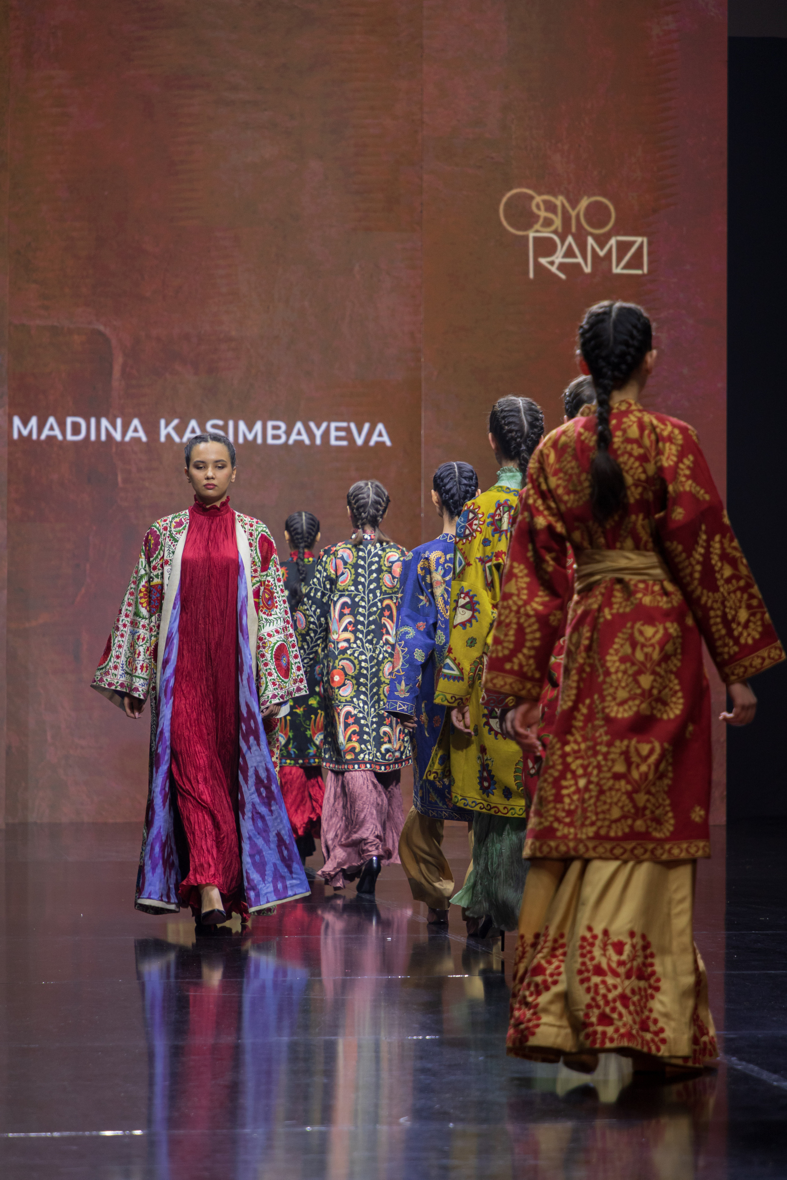 FASHION-ШОУ «НАЦИОНАЛЬНАЯ ОДЕЖДА — ЖЕМЧУЖИНА НОВОГО РЕНЕССАНСА». Георгий Намазов | Фотограф в Ташкенте