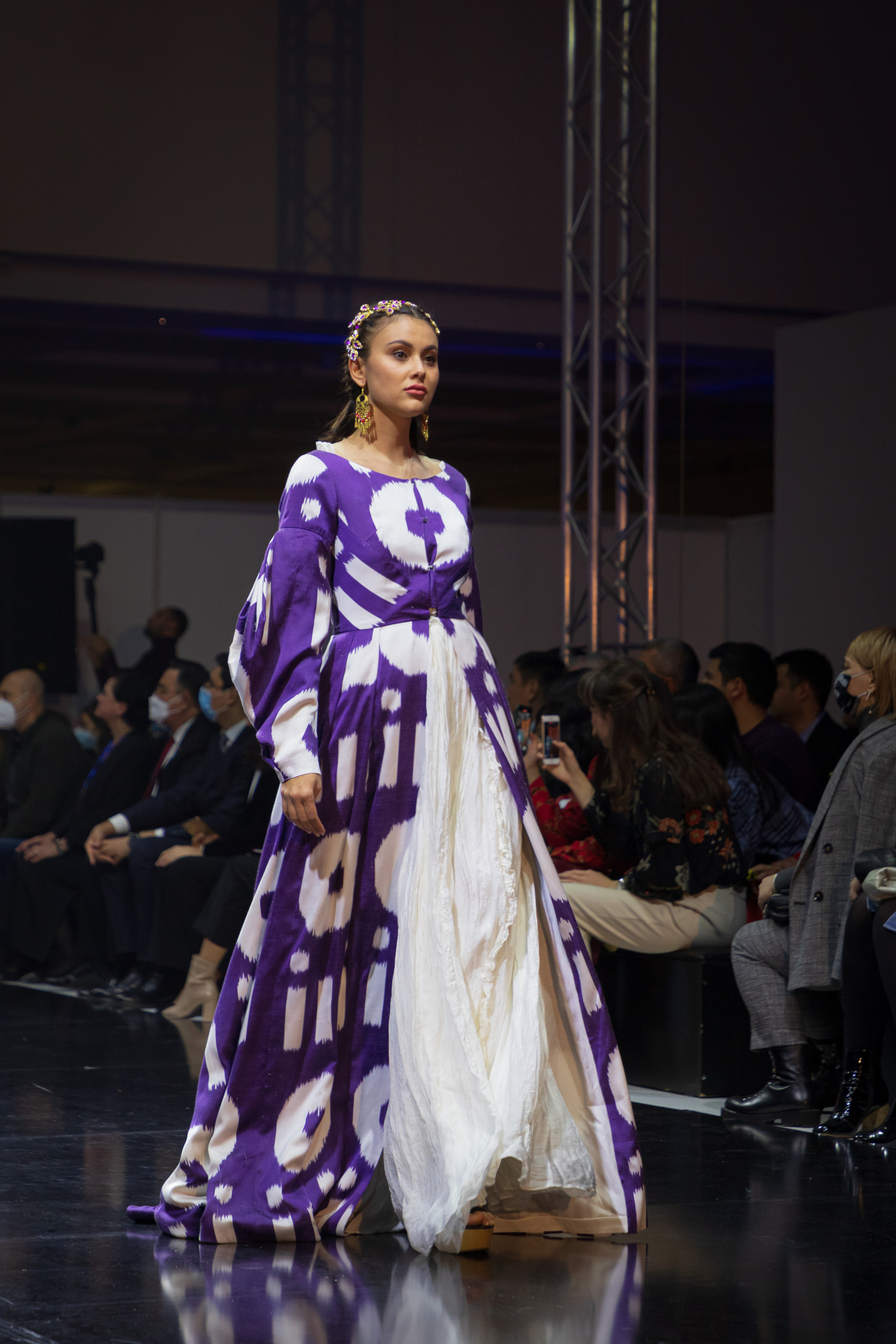 FASHION-ШОУ «НАЦИОНАЛЬНАЯ ОДЕЖДА — ЖЕМЧУЖИНА НОВОГО РЕНЕССАНСА». Георгий Намазов | Фотограф в Ташкенте