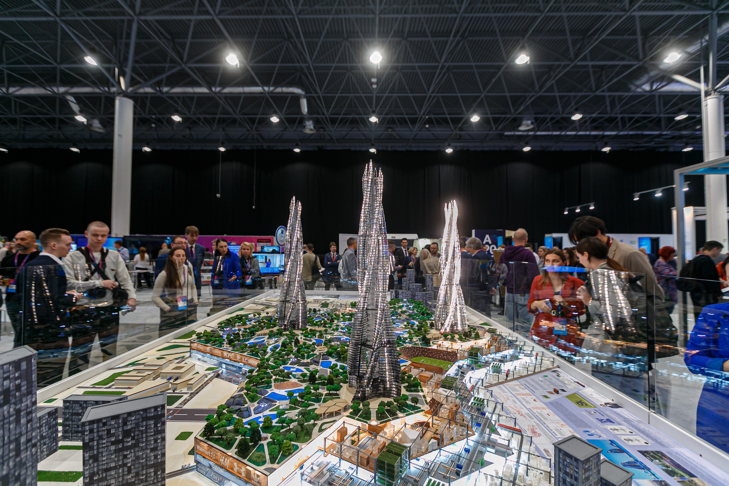 Foro Internacional de Desarrollo Tecnológico. Fotógrafo de retrato, familia y reportajes en Valencia | España | Europa Vitalii Lumier