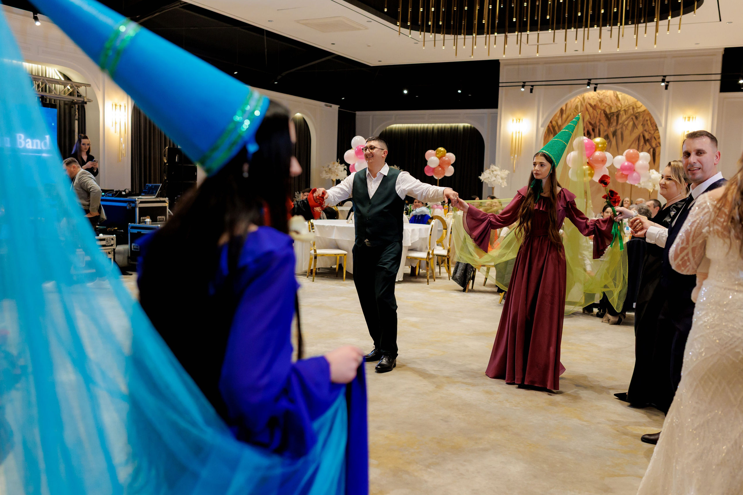 Povestea voastră, regizată de noi |Cristi Turculet Videograf Nuntă Suceava | wedding highlight. Servicii foto-video profesionale, pentru momente de neuitat