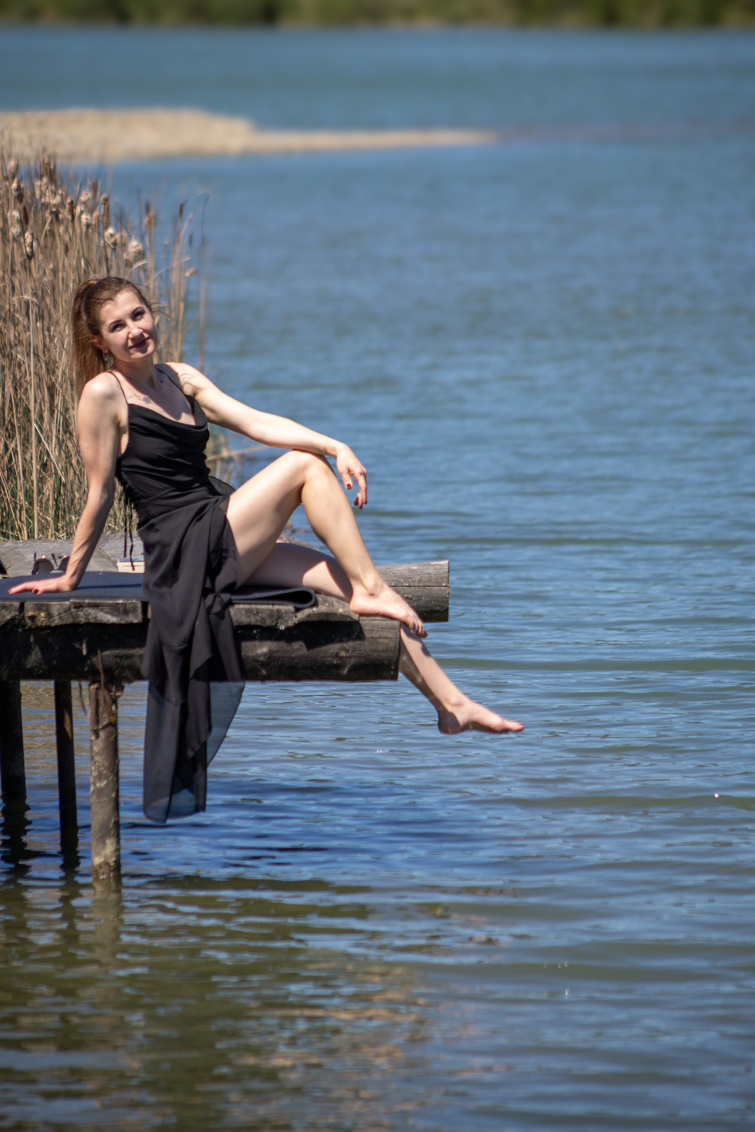 Oana G. Fotograf. Lucrez cu oameni, produse și spații. Portret și fotografie creativă. Bacău, România. Lidia Savinoiu
