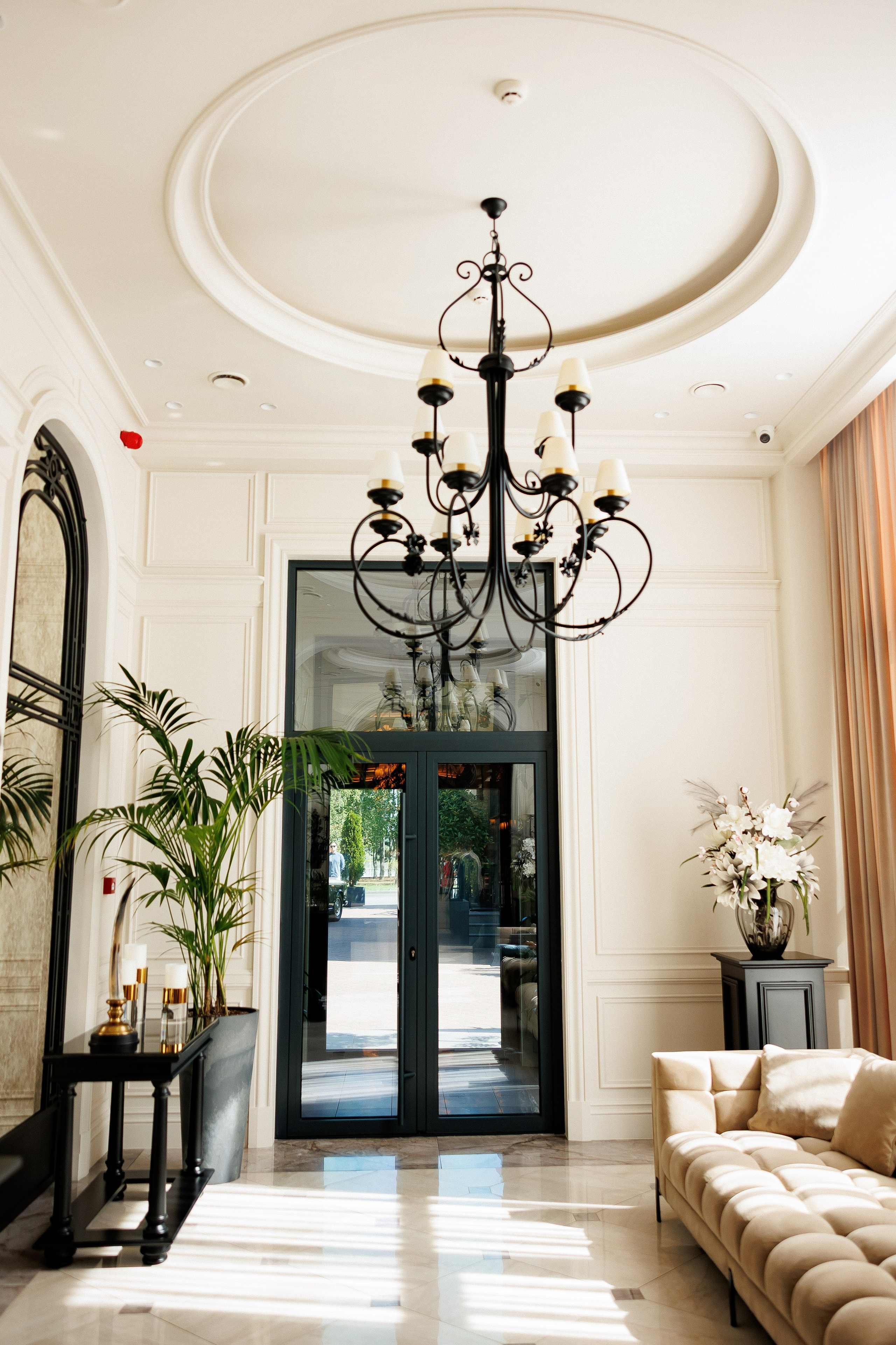 Serghei & Erica — Queen Residence. Servicii Foto și Video 067188353