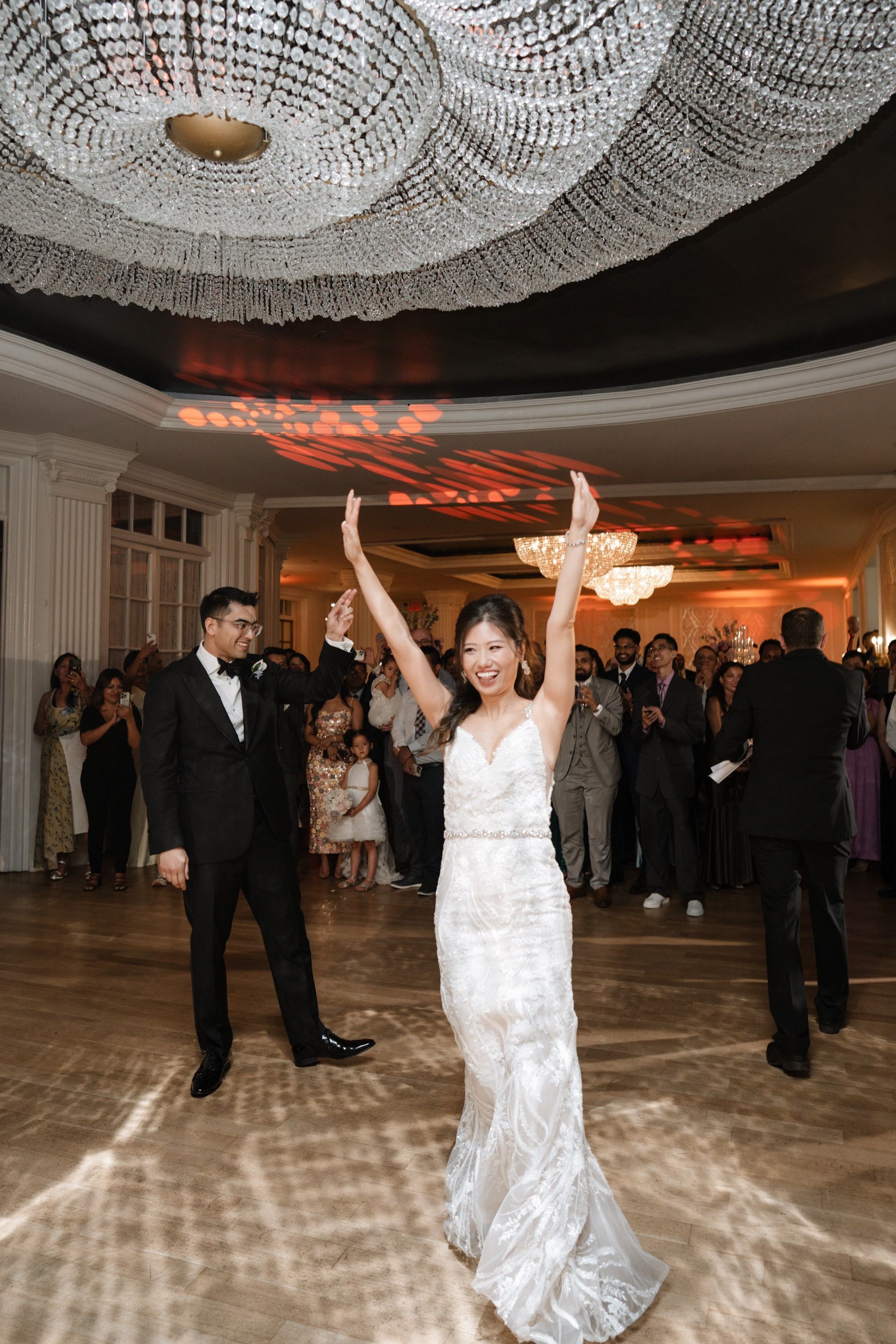 A stunning wedding with Asian style. Portrait and wedding photographer in New York