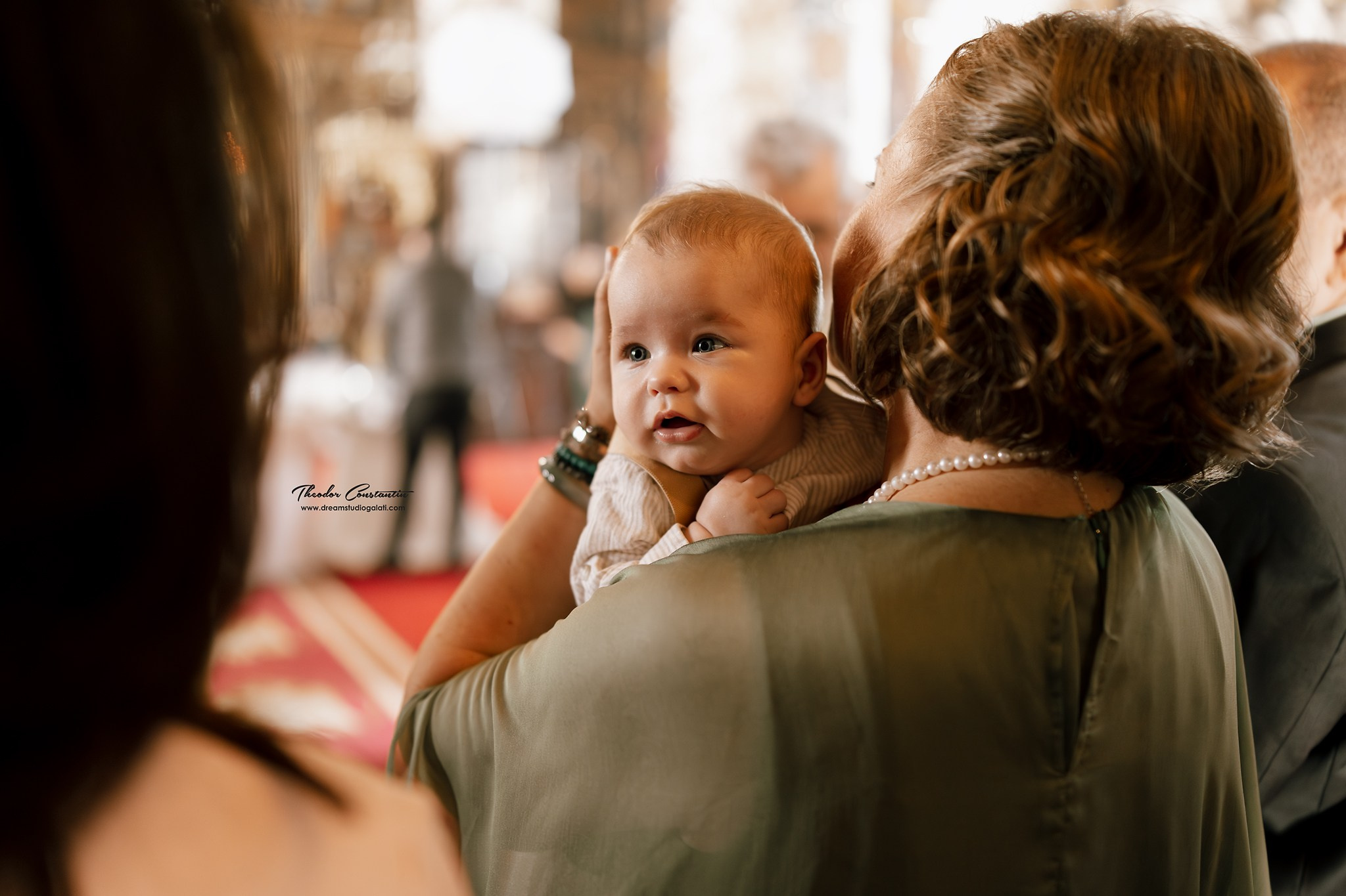 Botez. Dream Studio Galați – ședințe foto profesionale pentru familie, portrete și evenimente