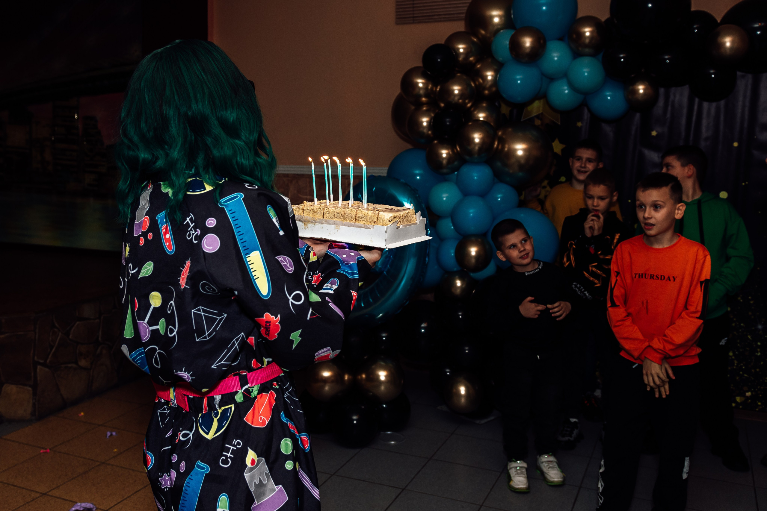 Reportage shooting of the event indoors. Retoucher, color corrector, and photographer, I work remotely all over the world