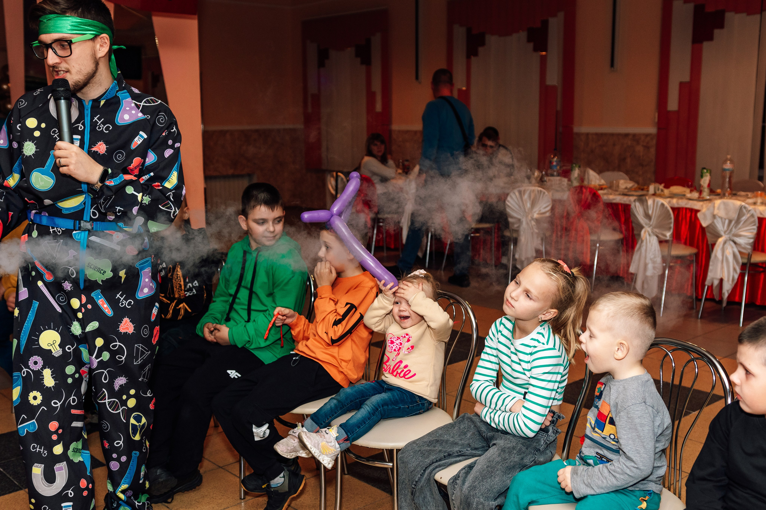 Reportage shooting of the event indoors. Retoucher, color corrector, and photographer, I work remotely all over the world