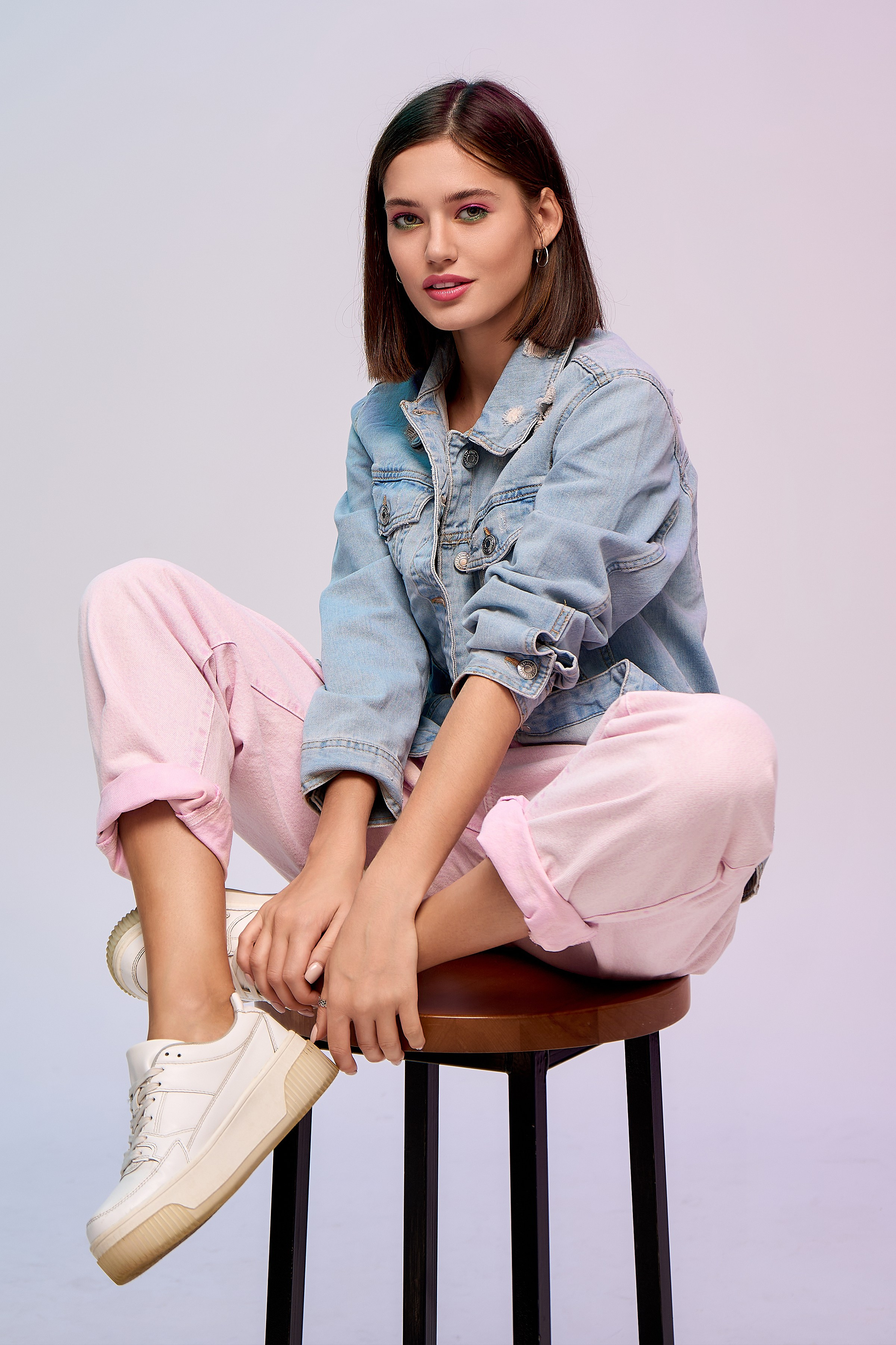 Basic retouching. Retoucher, color corrector, and photographer, I work remotely all over the world