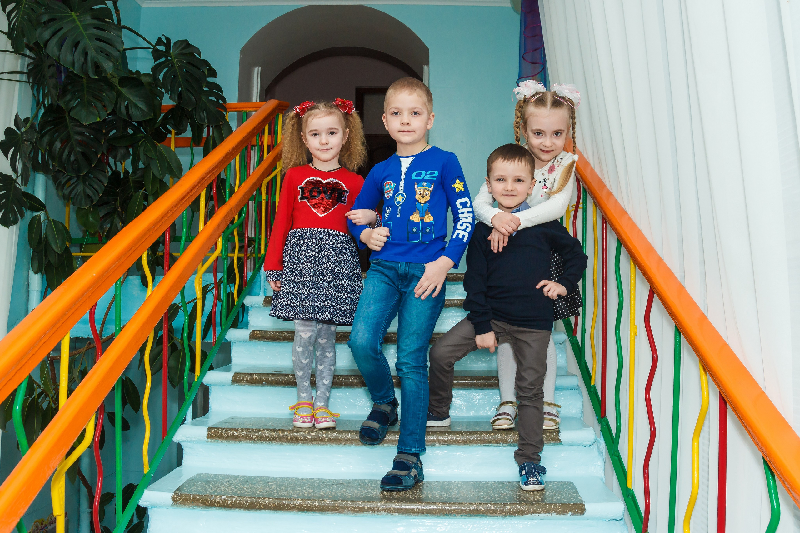 One day in the life of a kindergarten (staged filming). Retoucher, color corrector, and photographer, I work remotely all over the world