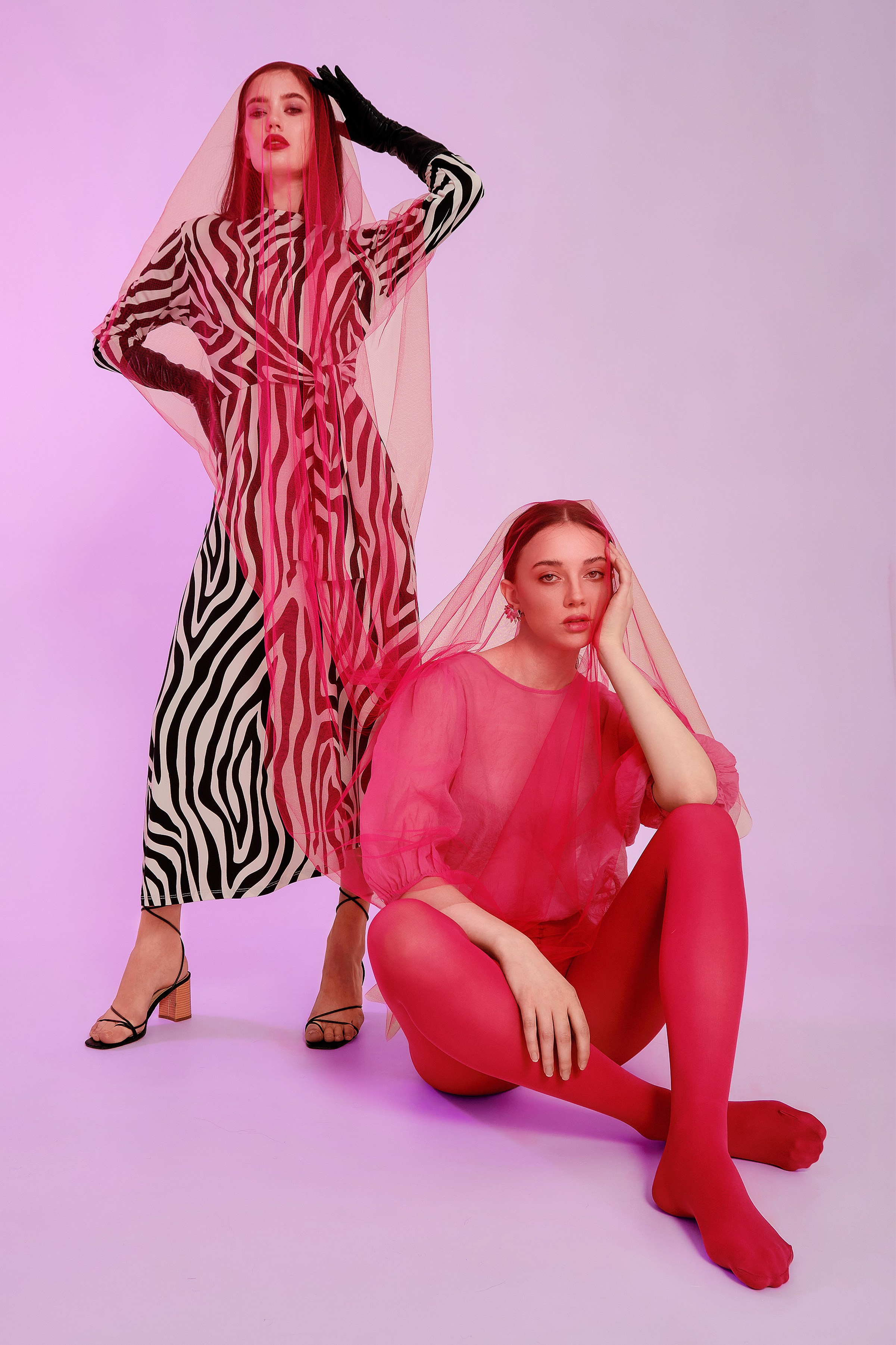 Fashion & Beauty retouching. Retoucher, color corrector, and photographer, I work remotely all over the world