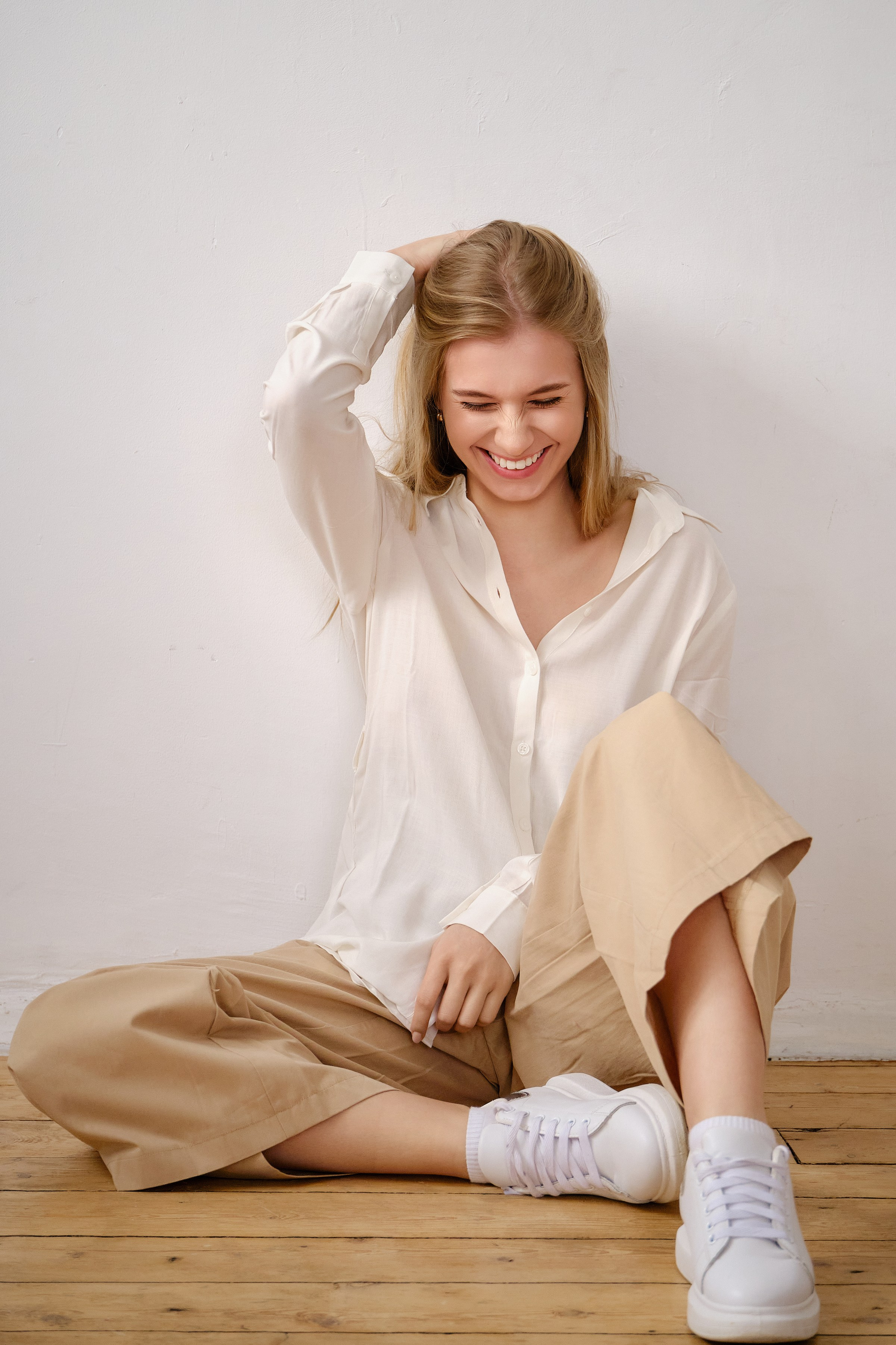 Basic retouching. Retoucher, color corrector, and photographer, I work remotely all over the world