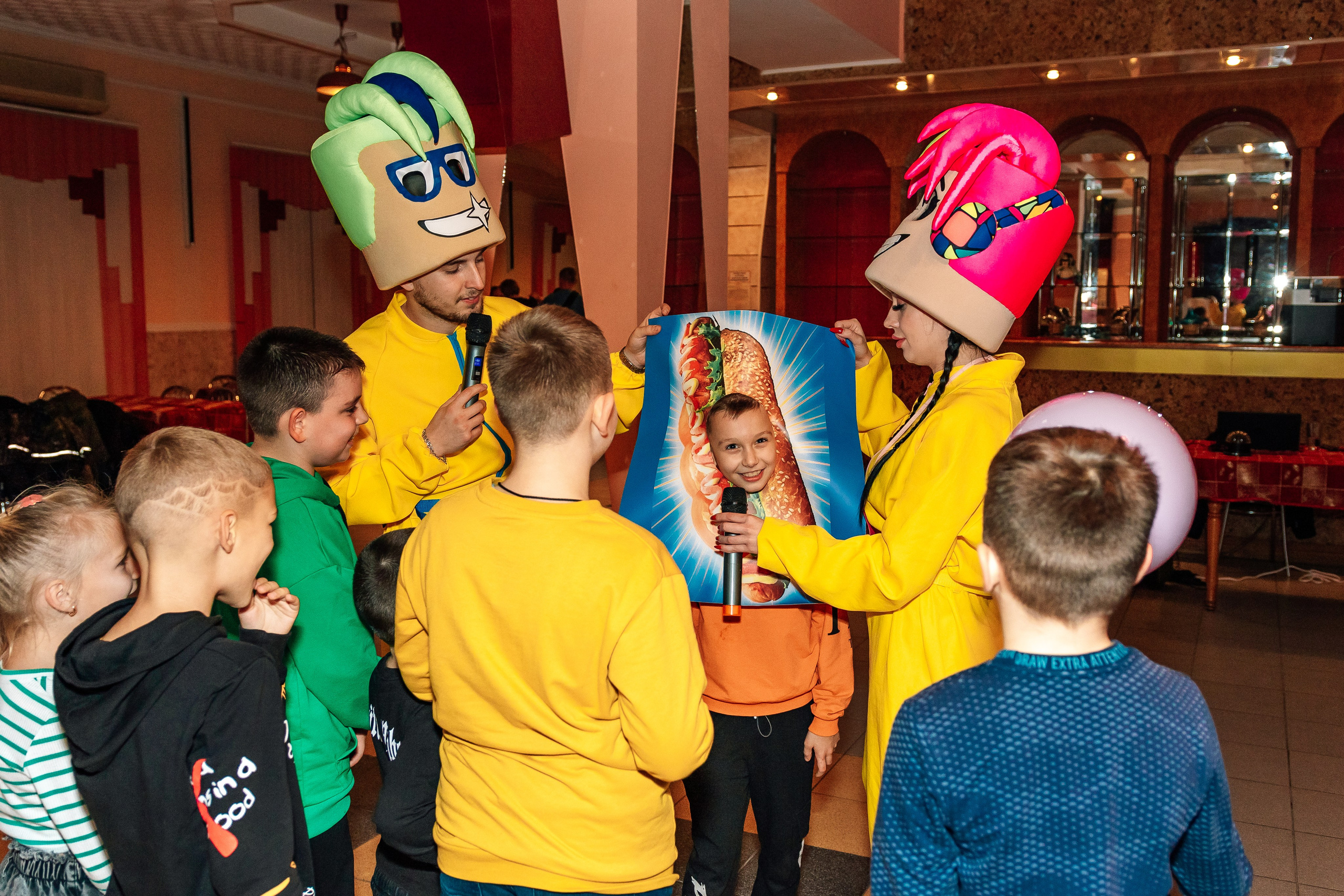 Reportage shooting of the event indoors. Retoucher, color corrector, and photographer, I work remotely all over the world