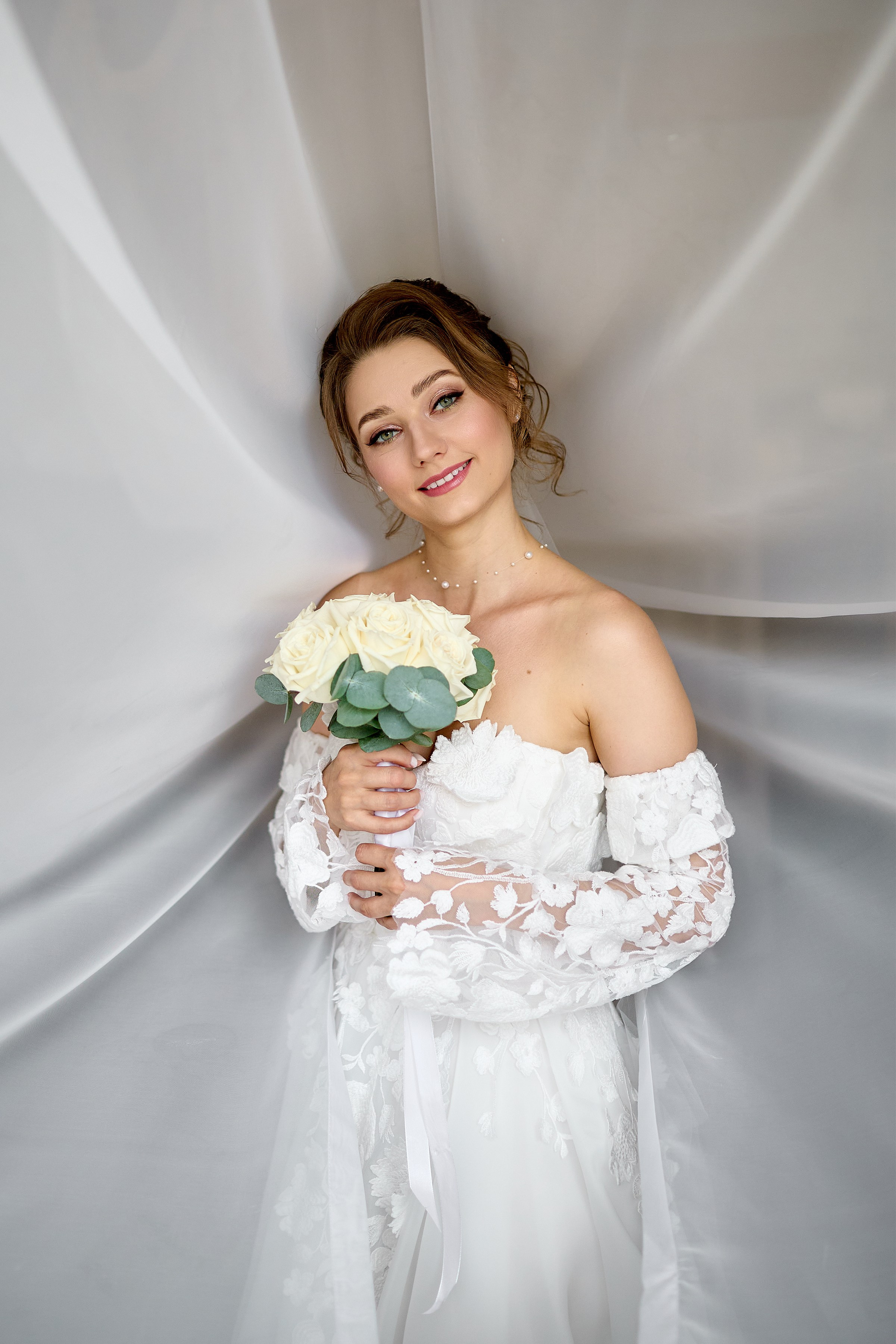 Basic retouching. Retoucher, color corrector, and photographer, I work remotely all over the world