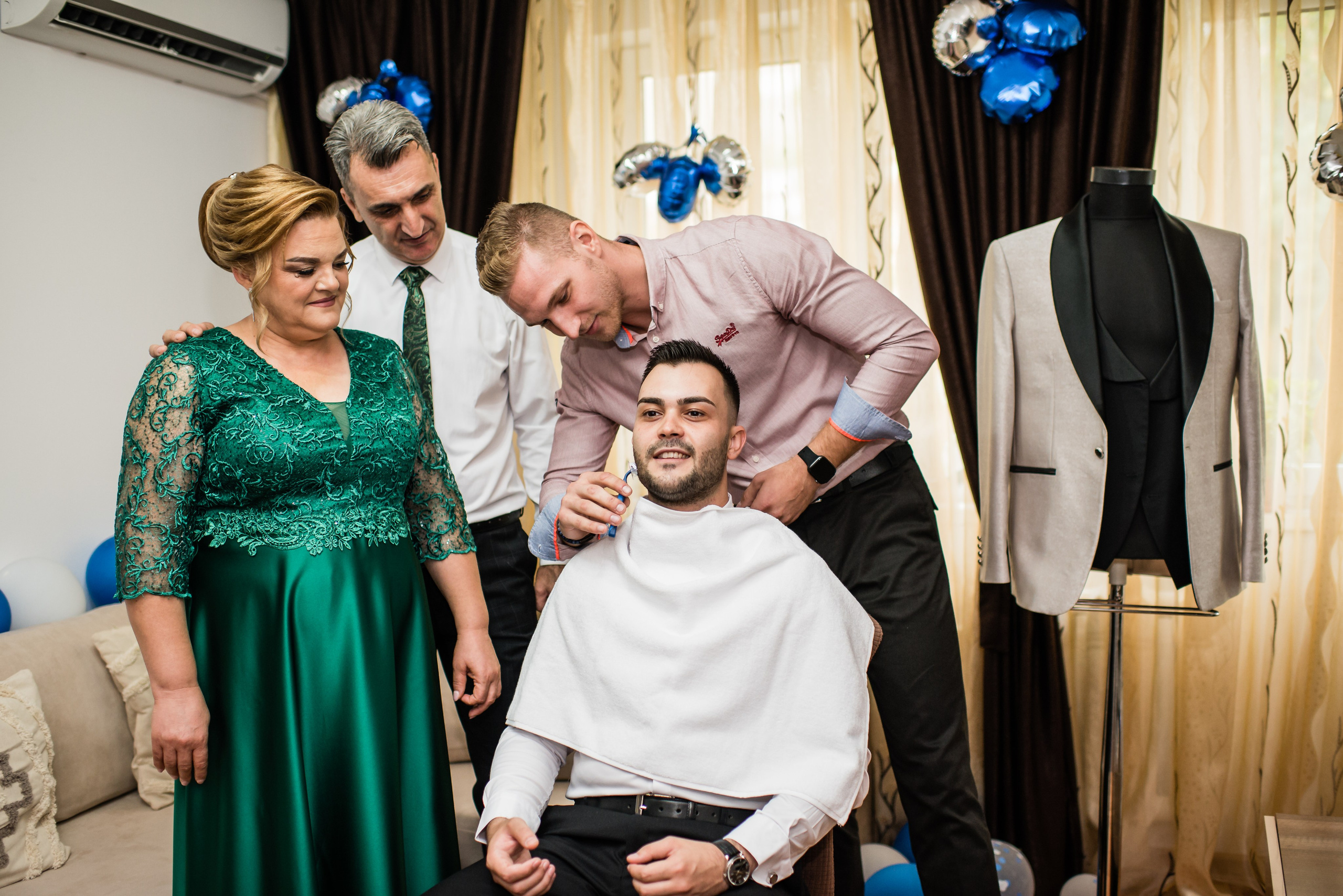 Alexandra & Răzvan. Acasă
