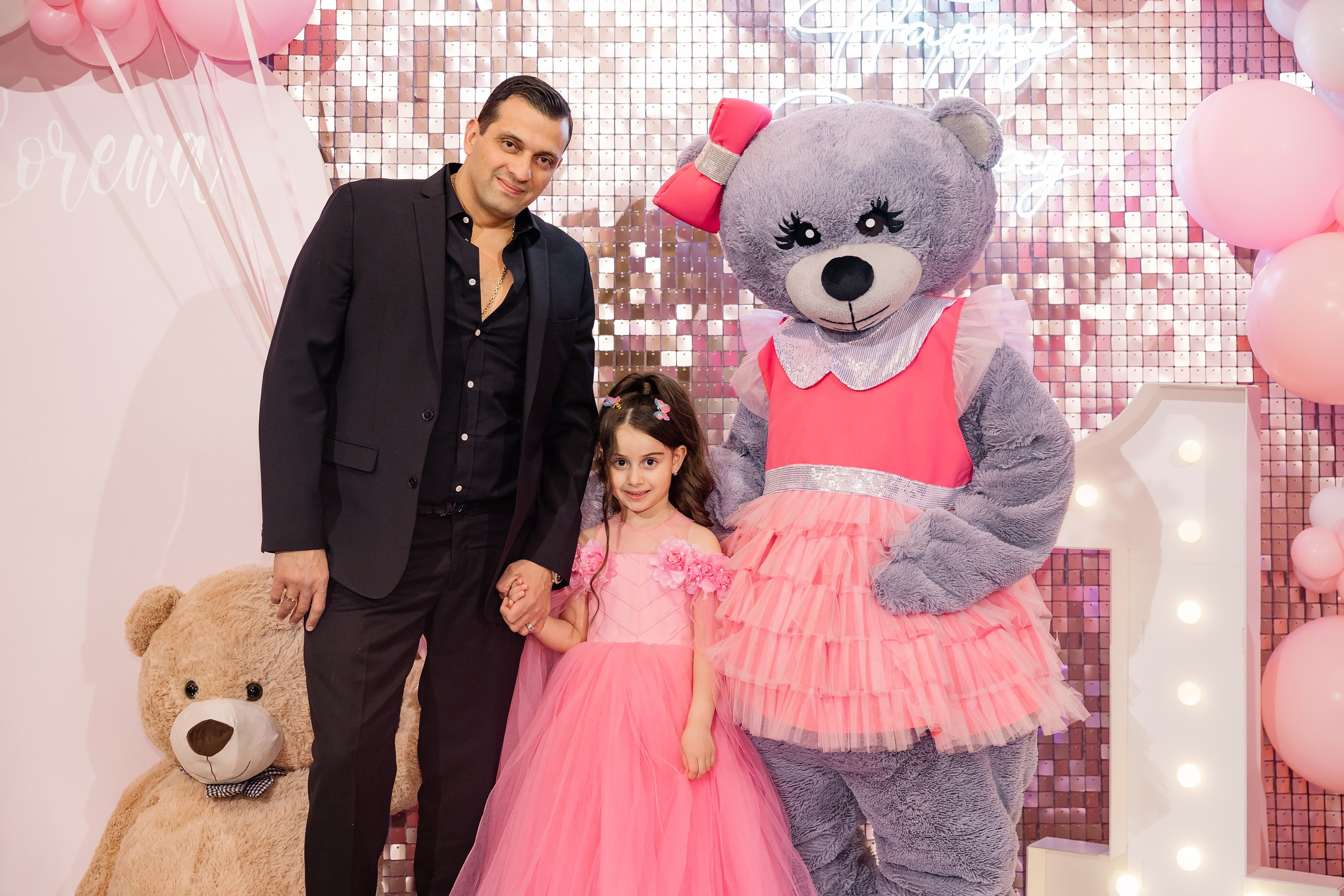 04.13.2025 First birthday. Wedding family event photographer in Chicago Nick Yushevich