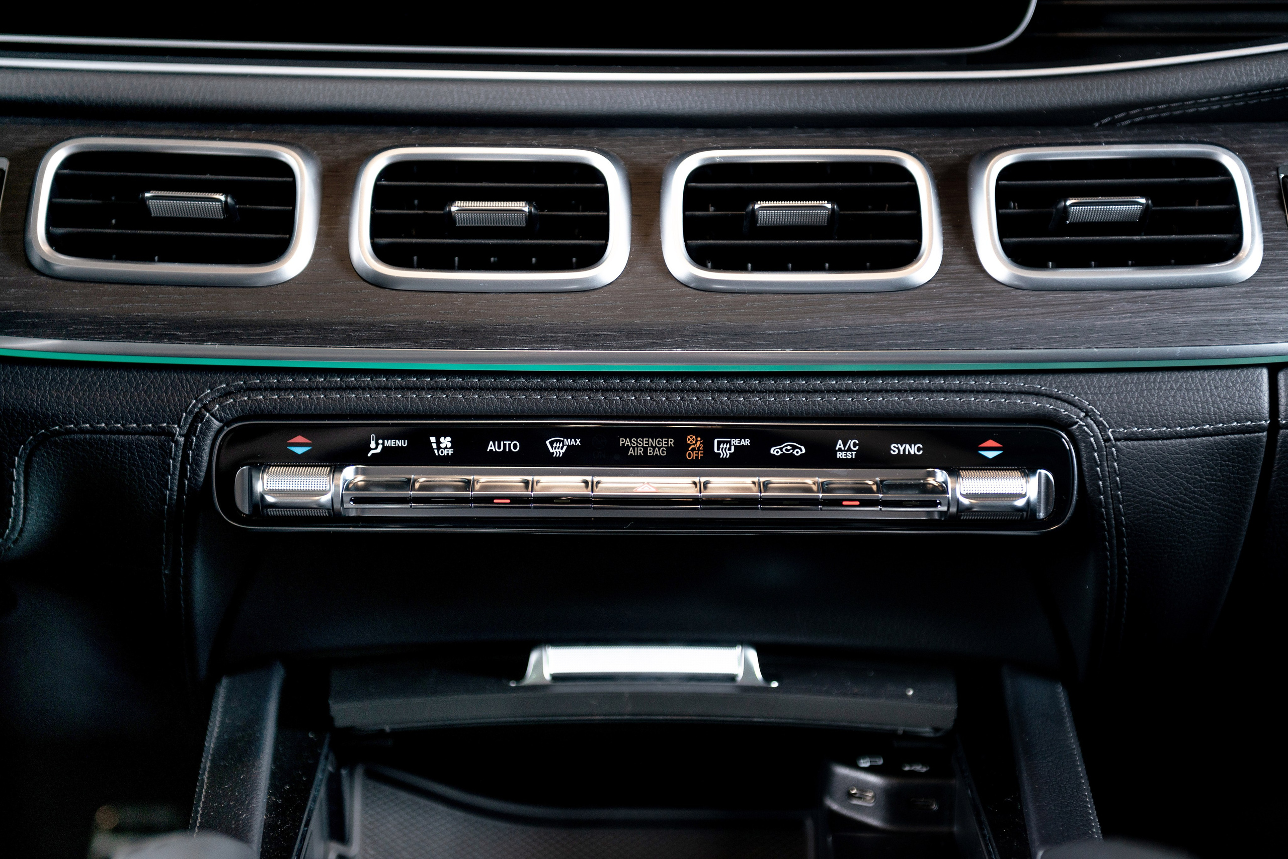 Автомобильная фотосъемка Mercedes GLS в студии. FOTÓGRAFO MÉXICO QUINTANA ROO