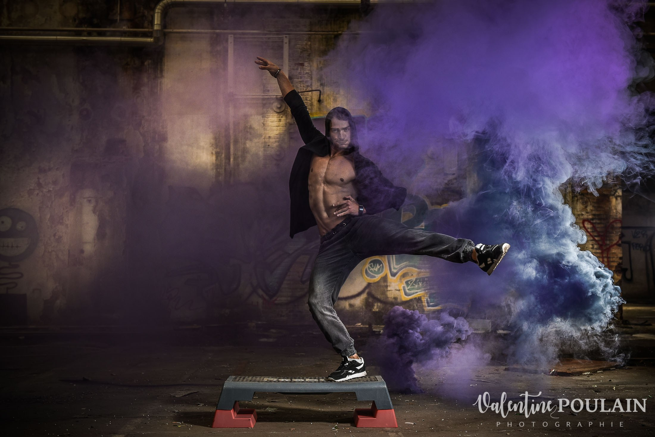 МУСКУЛИСТЫЕ МУЖЧИНЫ