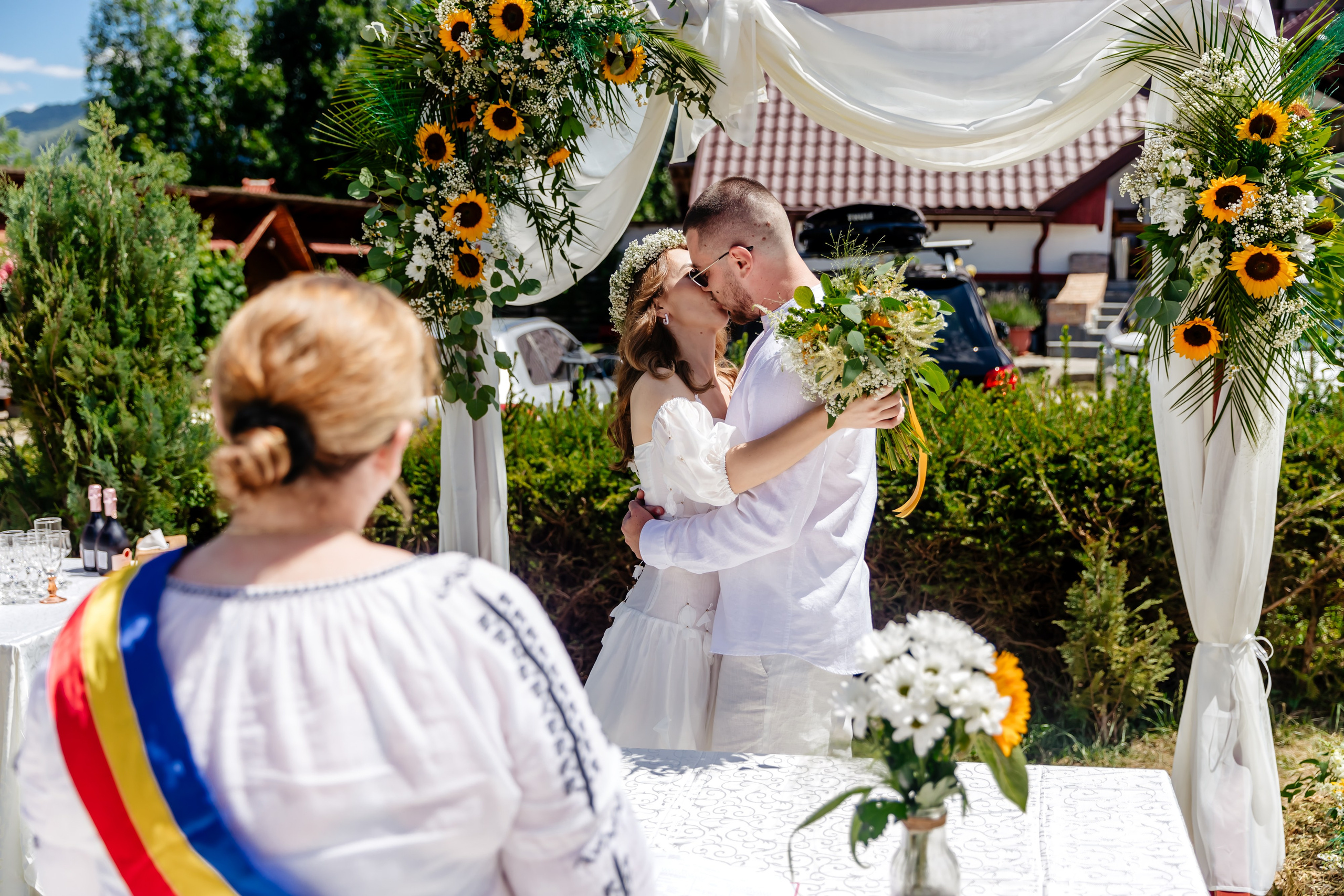 Codruța & Lucian - Civil Wedding - Curtea de Argeș. Fotograf Profesionist Pitesti-Bucuresti| Mircea Seinea