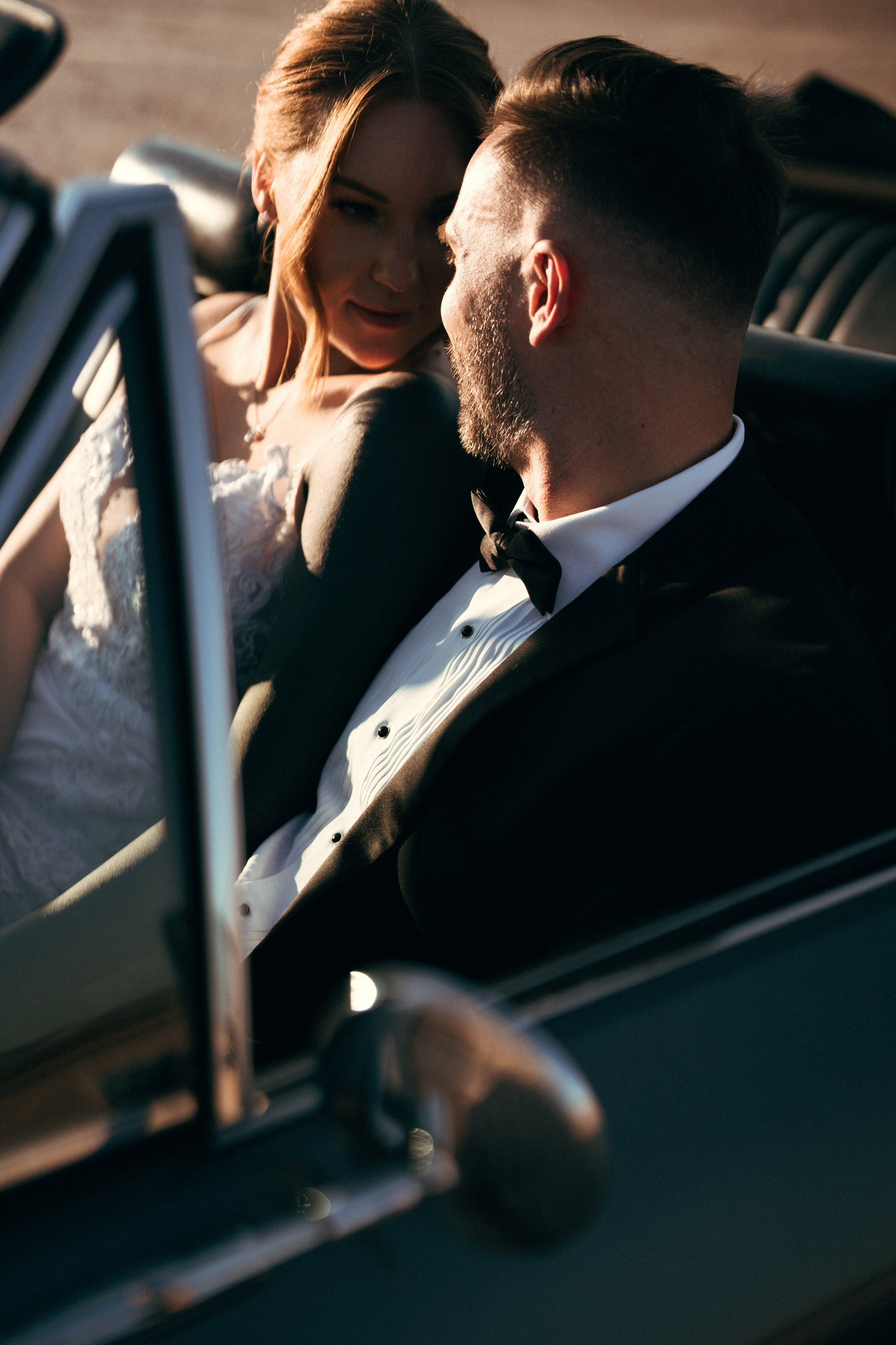 Dasha&Jeremy. Wedding & elopement photographer Viktoriya Kravtsov. Las Vegas