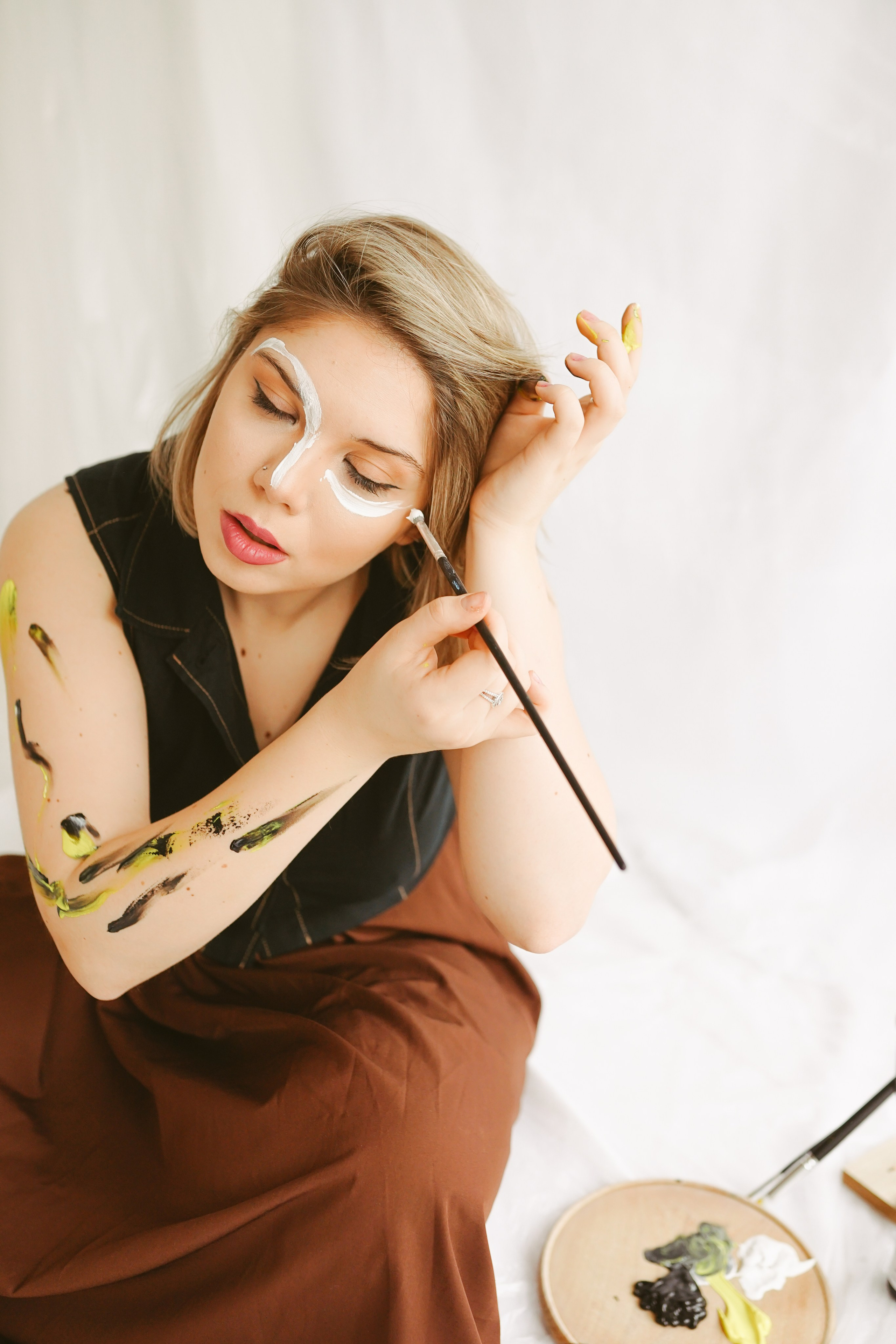 Fotografie de Portret Brașov | Artist Mădălina Beda. Madalina Beda- Artist vizual, fotograf, doula la nastere, consultant babywearing Brasov si in toata tara