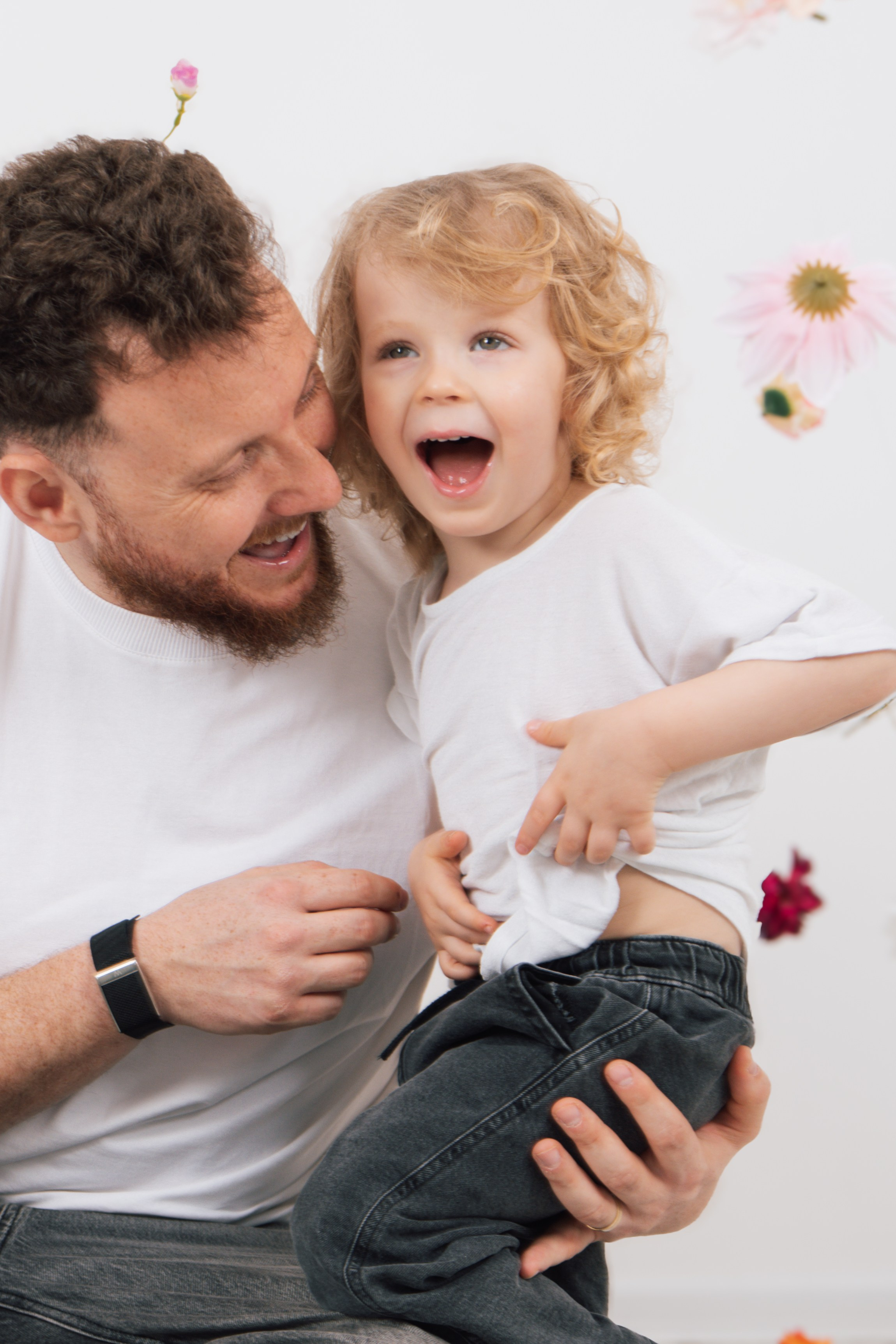 Prima vizită în studioul Ilu. Fotografie de familie
