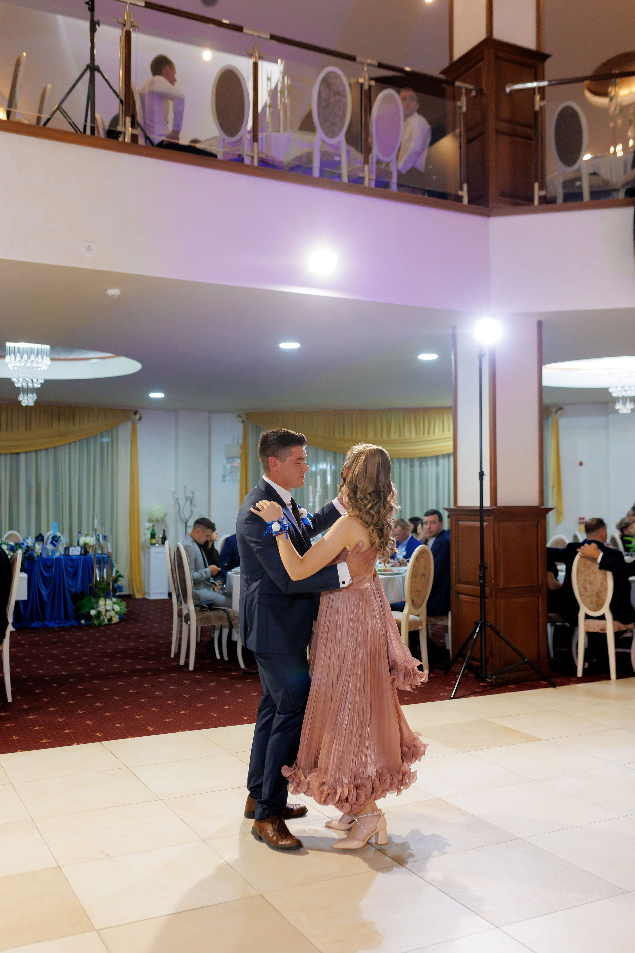 Loredana & Emilian – Ziua Nunții | Videografie - fotografie Botez Suceava, Iași, Botoșani. Servicii foto-video profesionale, pentru momente de neuitat