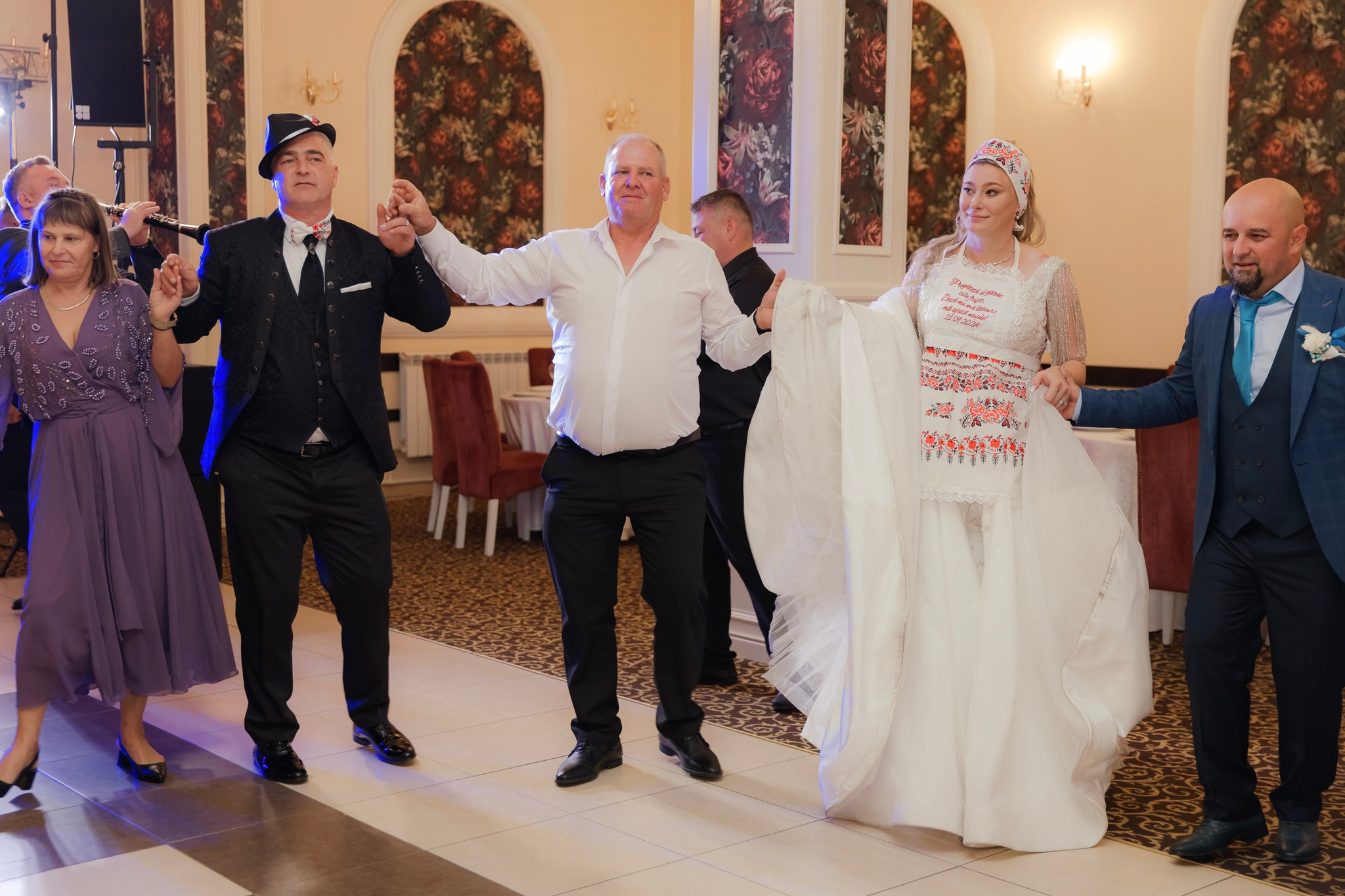 Mihai & Oana. Servicii foto-video profesionale, pentru momente de neuitat