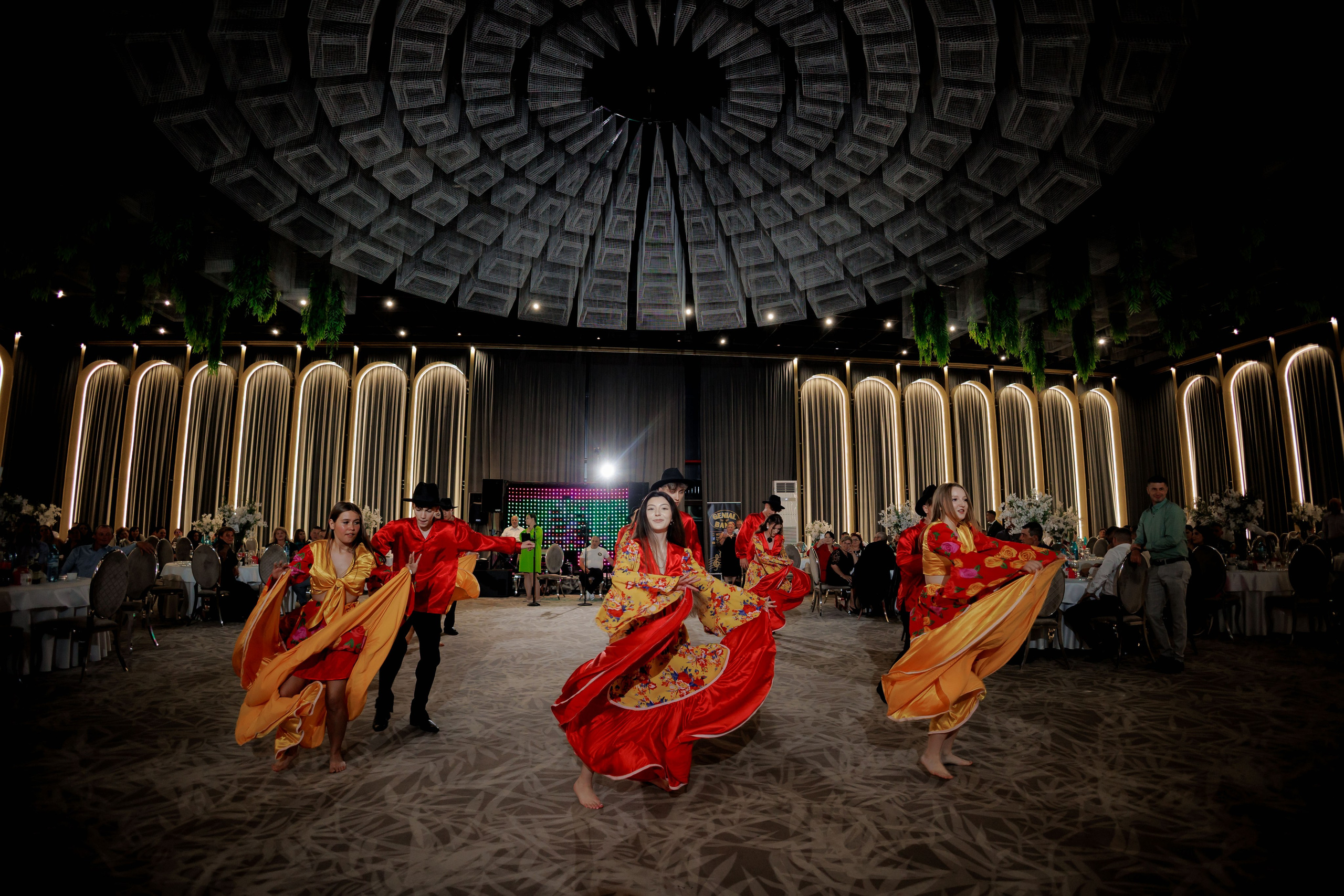 Nunta Nicoleta & Răzvan | Fotografie & Videografie Profesională. Servicii foto-video profesionale, pentru momente de neuitat