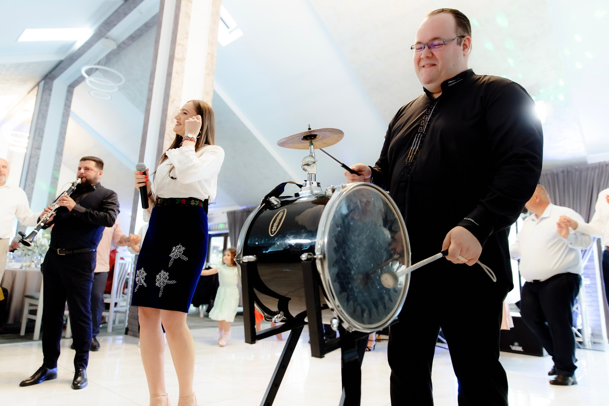 Ioana & Ionuț | Nuntă de poveste la Păstrăvăria Poiana din Mălini județul Suceava. Servicii foto-video profesionale, pentru momente de neuitat