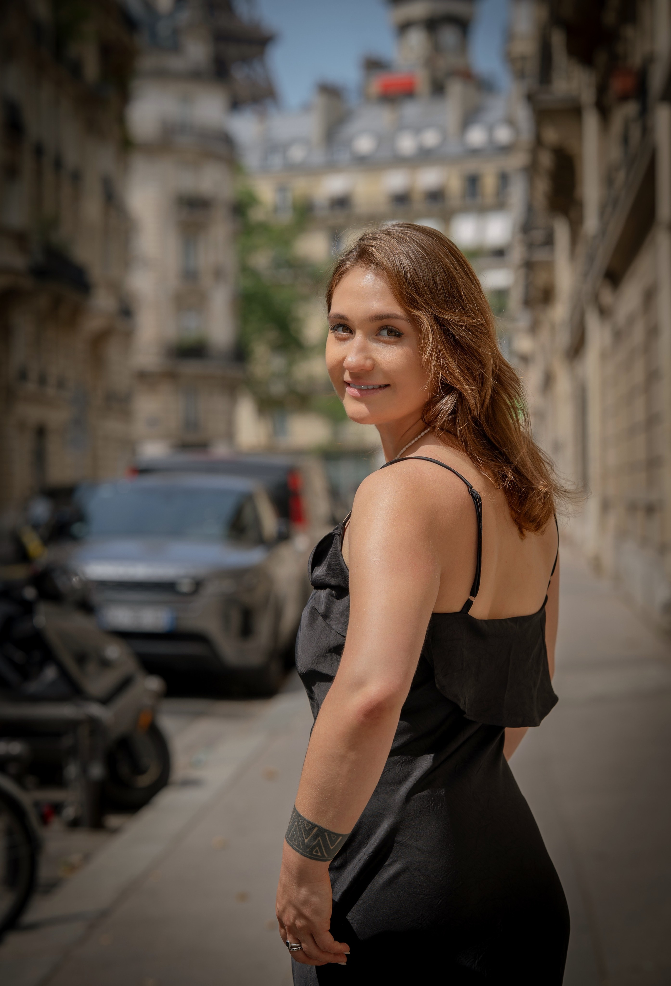 Natali from Düsseldorf. Nina — Fashion & Beauty Photographer in Paris | Portrait Photoshoots