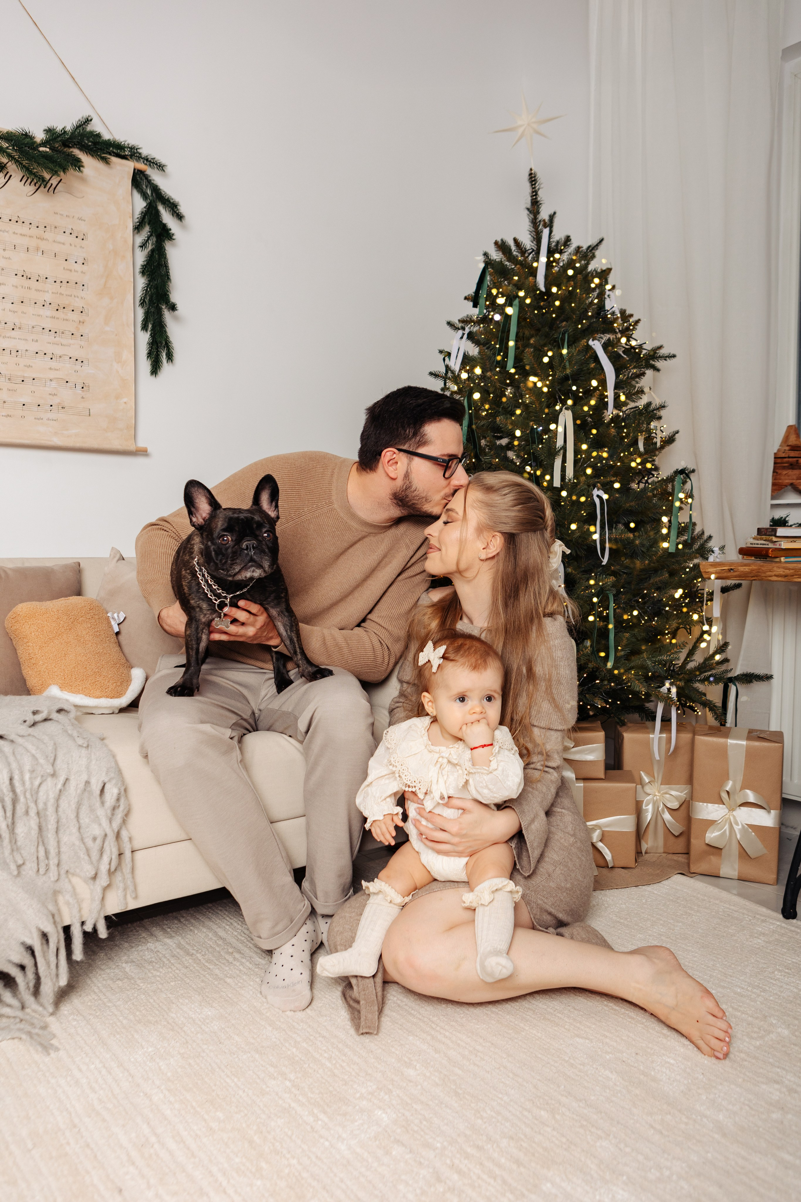 Familia Valeanu. Cristina Andronache fotograf Brașov fotograf de familie fotograf de nunta Brașov