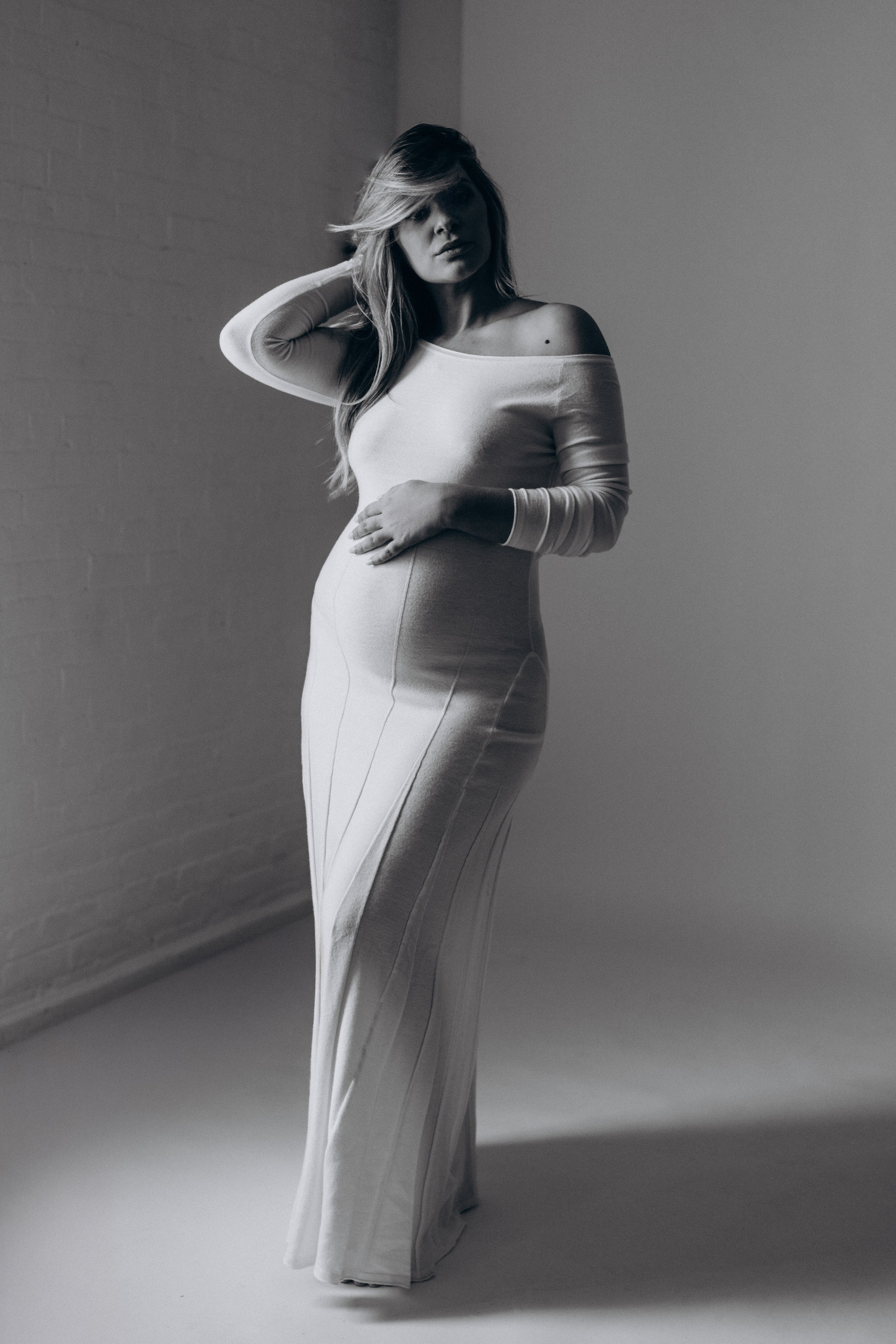 Anastasia. Modern maternity photographer in Long Island New York