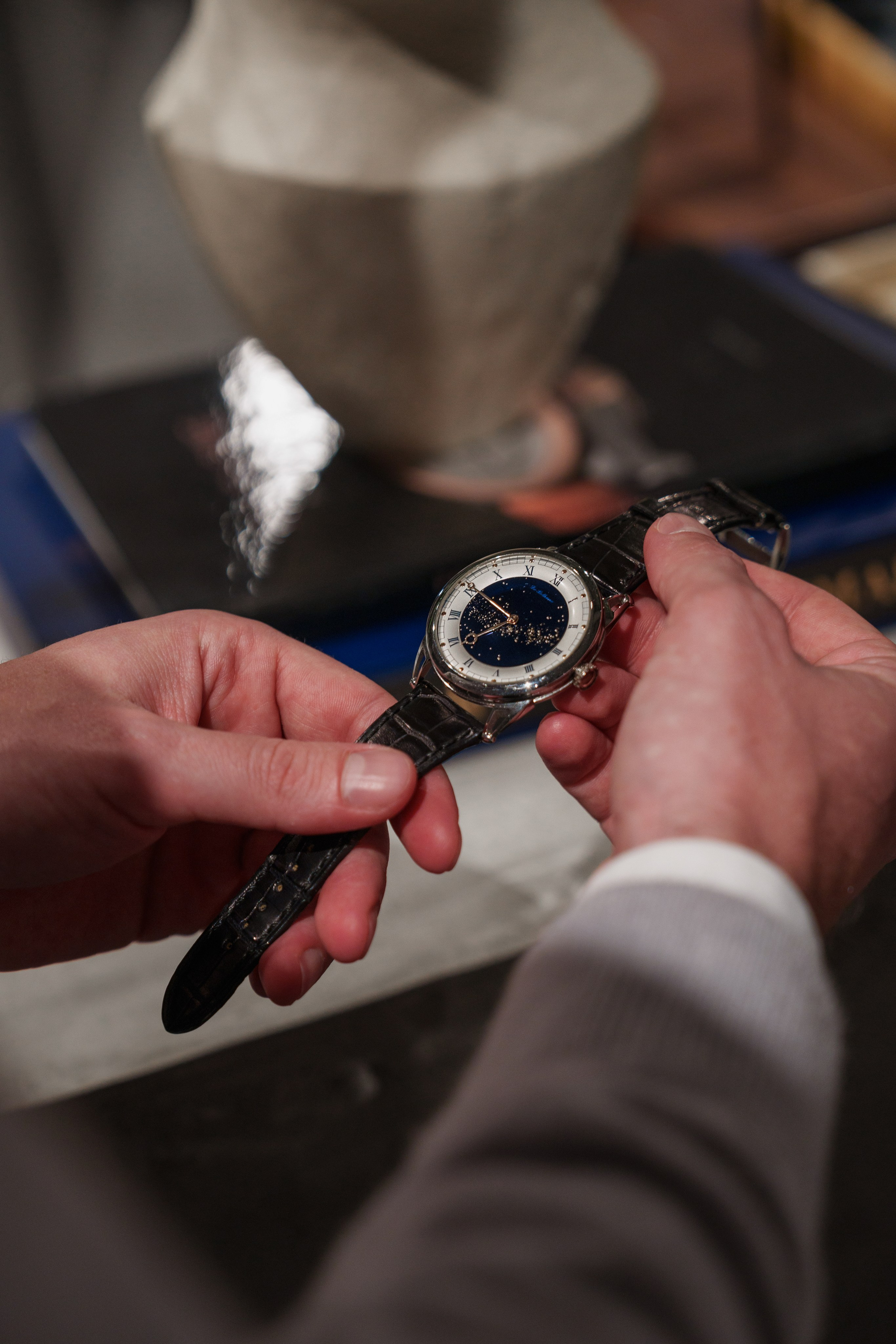 WATCHBOX. ФОТОГРАФ В ГОНКОНГЕ (СВАДЬБЫ, FASHION, СЕМЕЙНЫЕ, МЕРОПРИЯТИЯ, ФОТОПРОГУЛКИ)