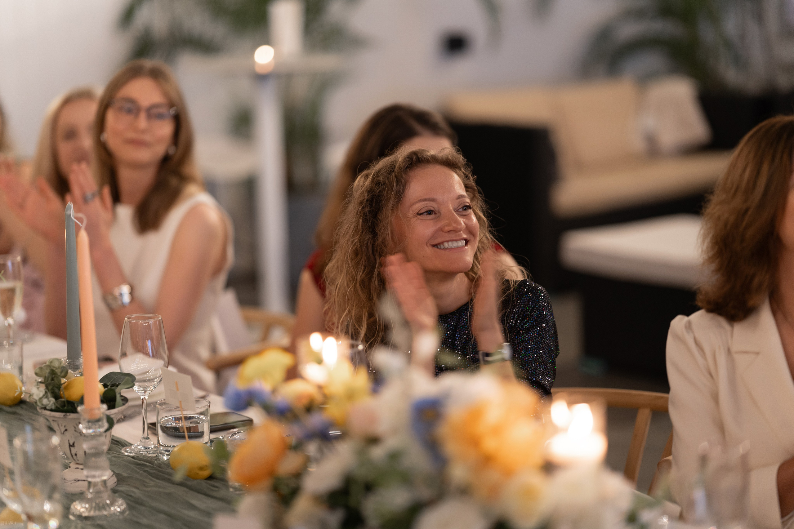 WOMEN-FOR-WOMEN GRAND DINNER. ФОТОГРАФ В ГОНКОНГЕ (СВАДЬБЫ, FASHION, СЕМЕЙНЫЕ, МЕРОПРИЯТИЯ, ФОТОПРОГУЛКИ)