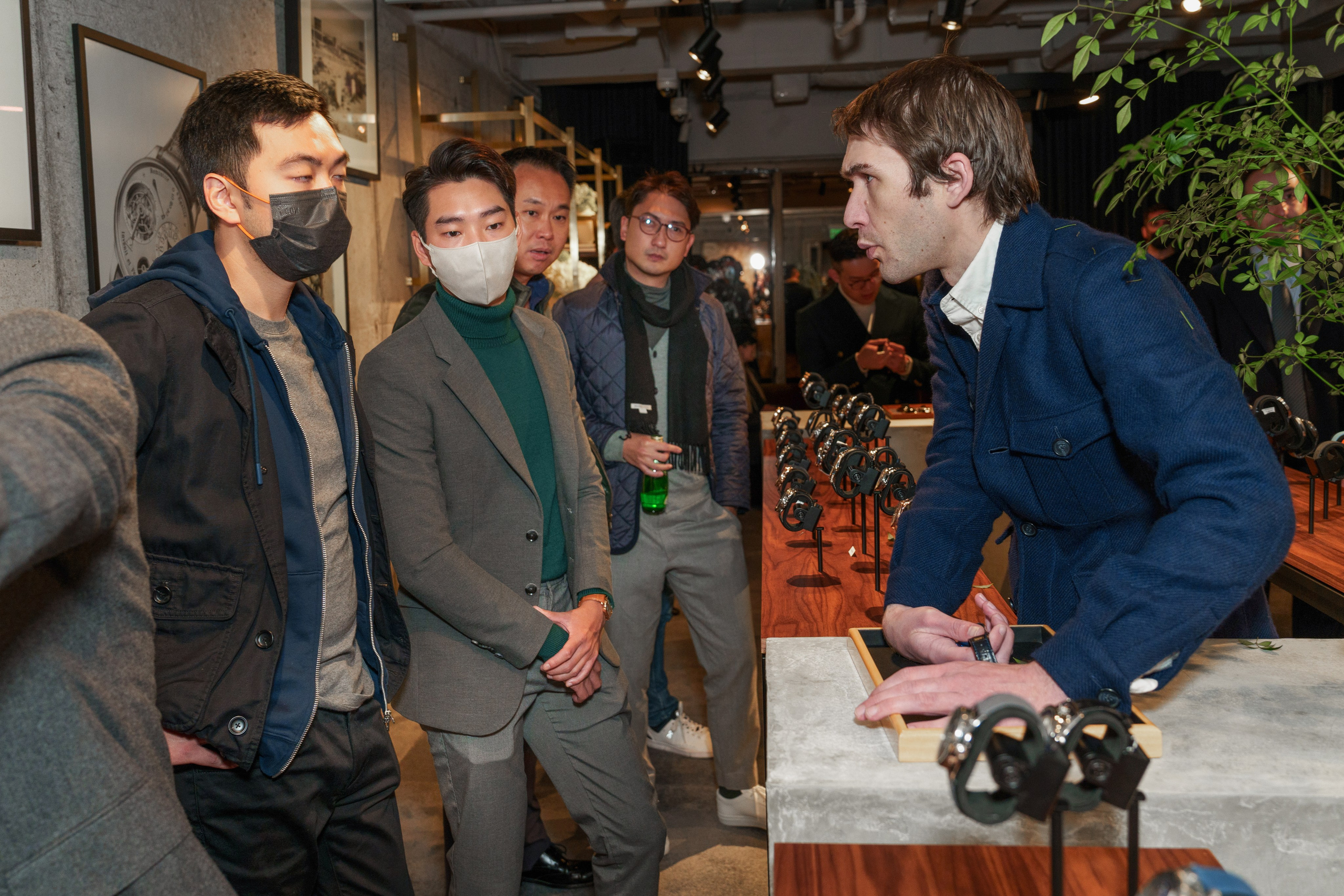 WATCHBOX. ФОТОГРАФ В ГОНКОНГЕ (СВАДЬБЫ, FASHION, СЕМЕЙНЫЕ, МЕРОПРИЯТИЯ, ФОТОПРОГУЛКИ)