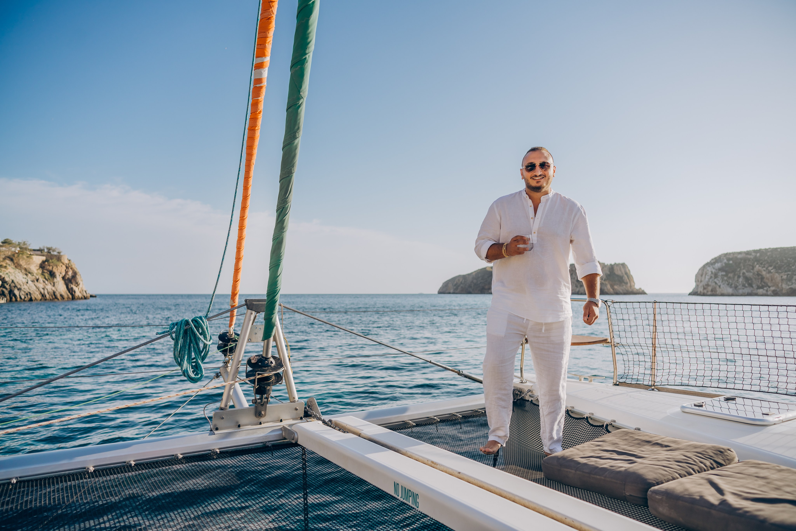Engagement on a yacht at sunset. Фотограф у Пальма де Майорка