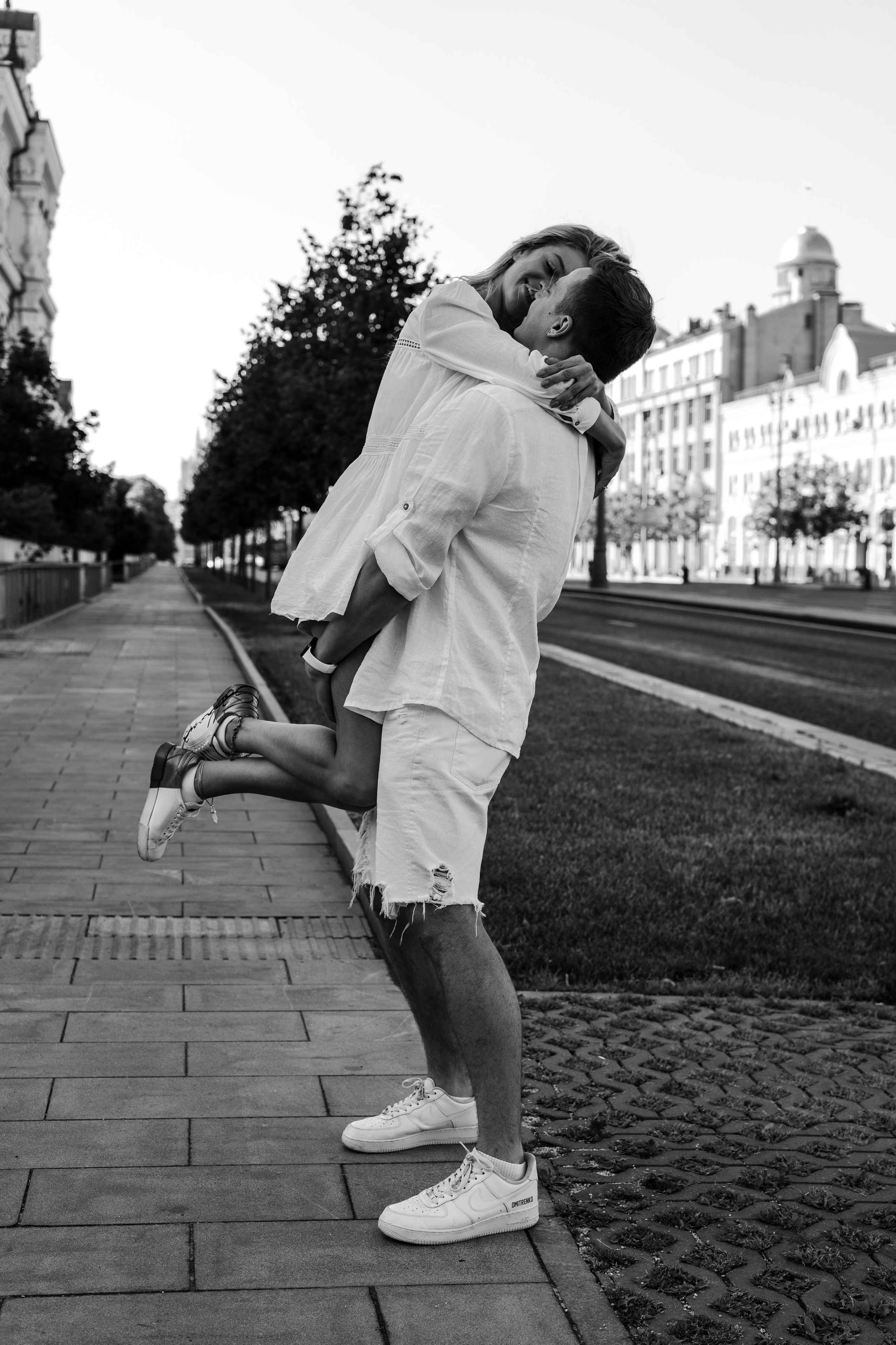 « дурачимся вдвоем: романтическая фотосессия с молодой парой ». Главная