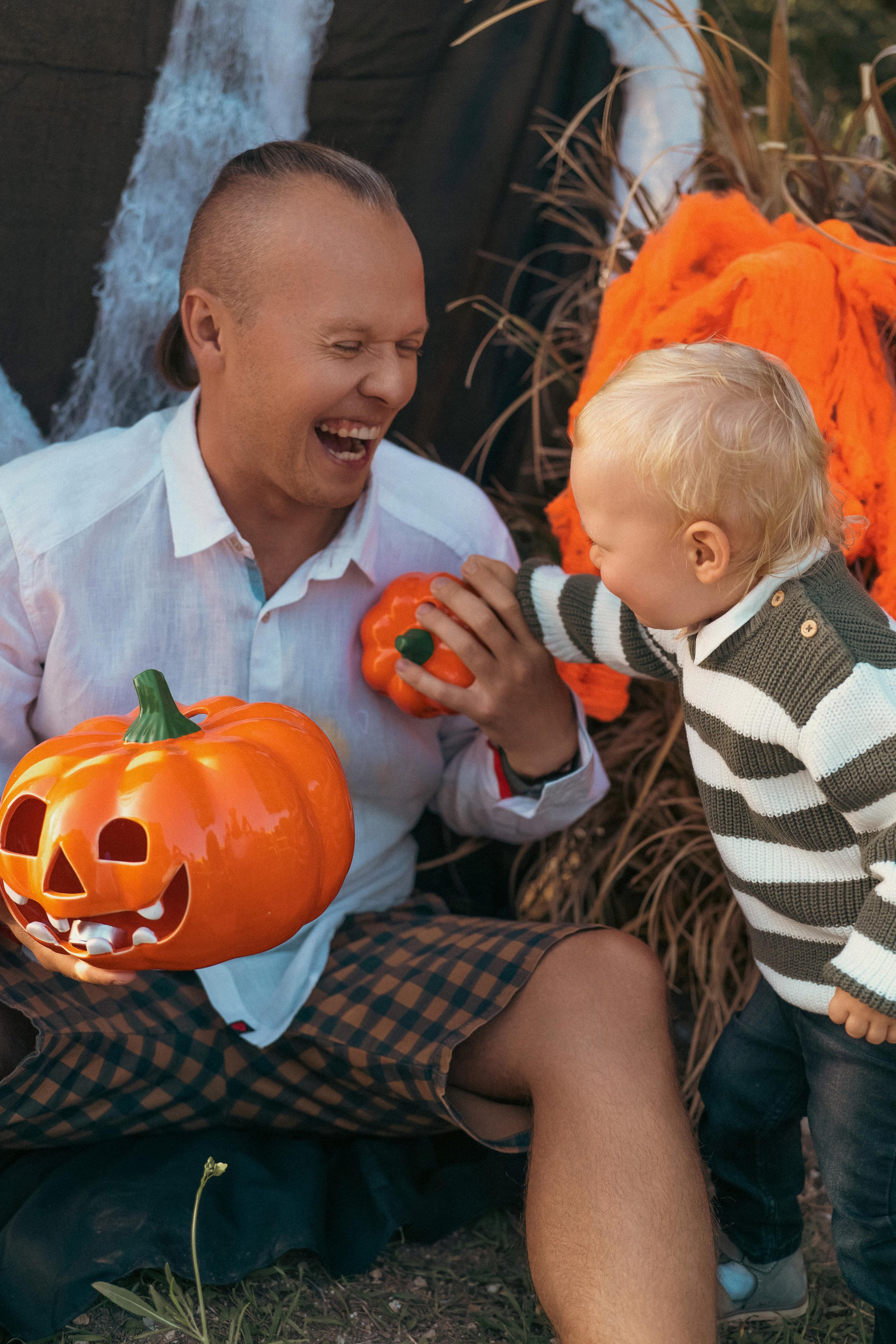 « voici Halloween! ». Photos by Vechkaeva