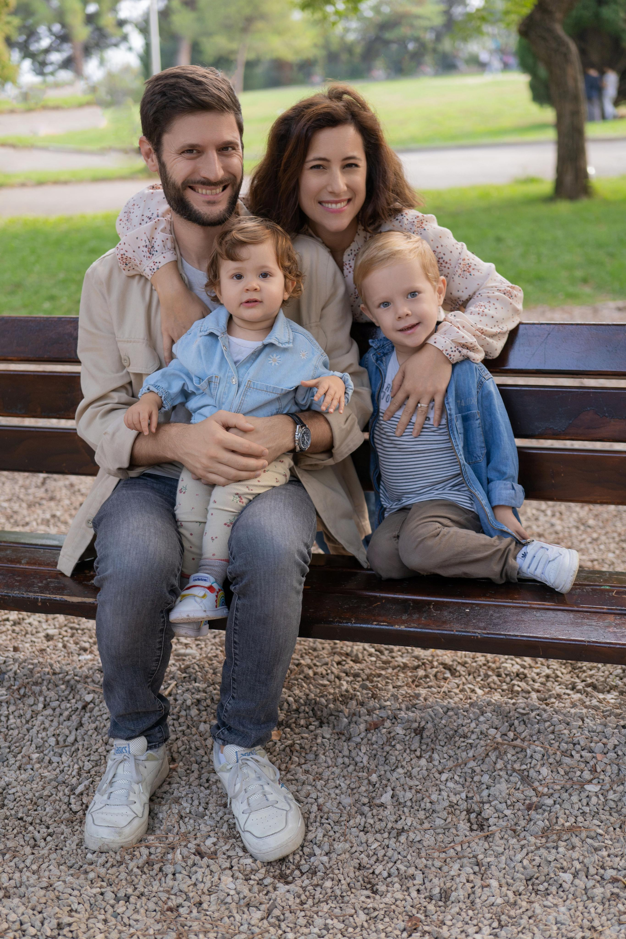 « moments d’harmonie familiale » Emelie & François. Photos by Vechkaeva