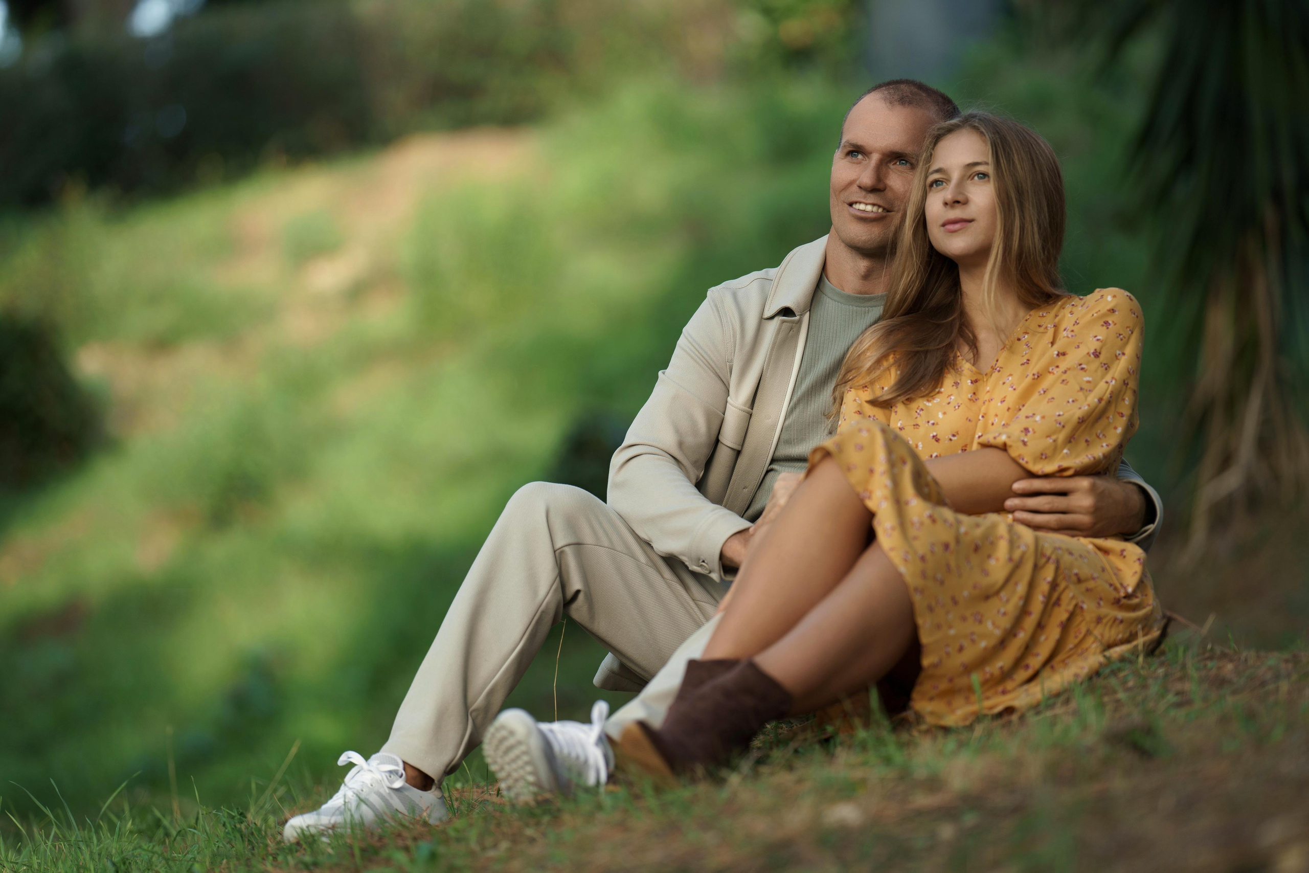 « moments de bonheur familial: séance photo dans la forêt d’automne ». Photos by Vechkaeva