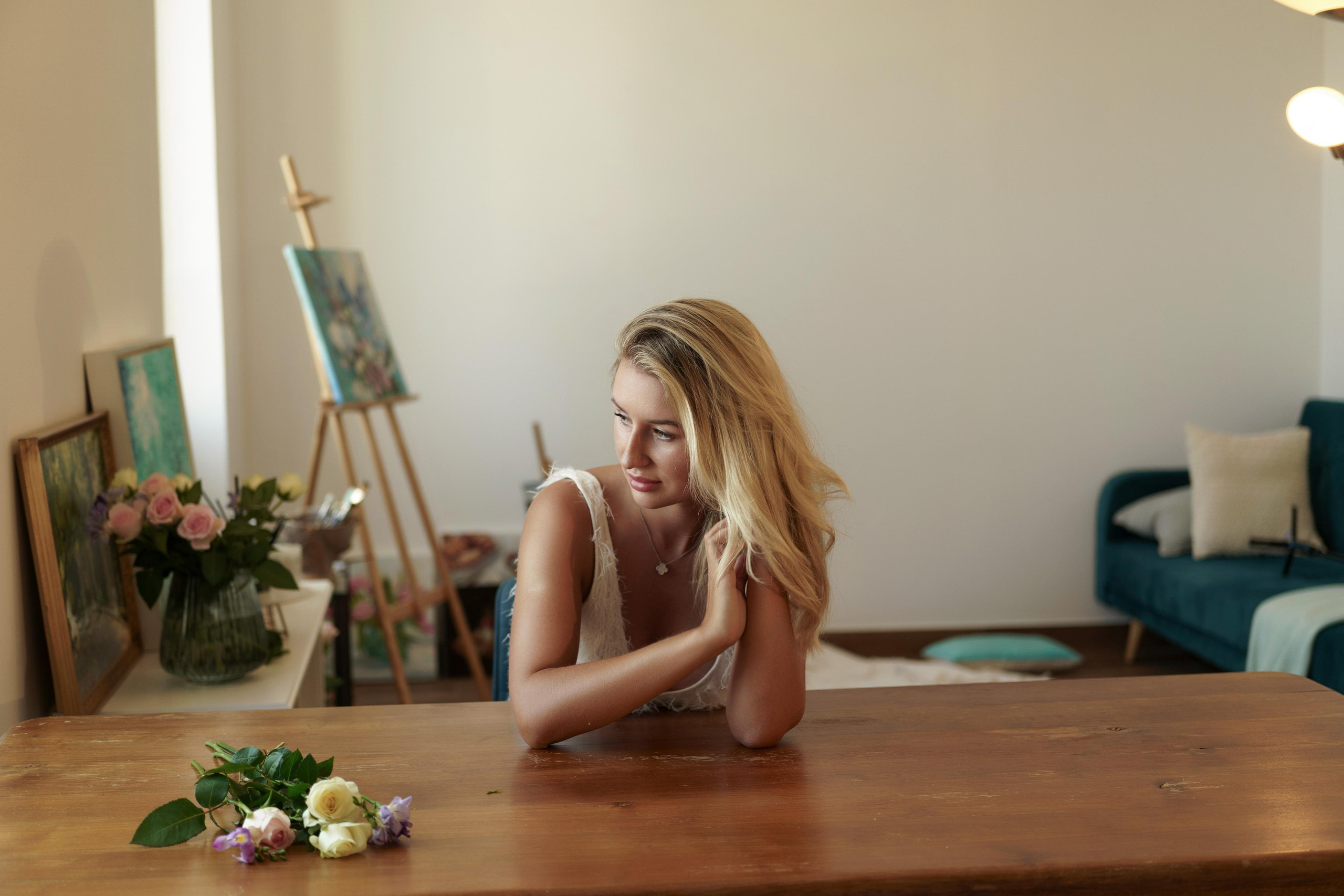 « художница и ее палитра: фотосессия творчества ». Главная