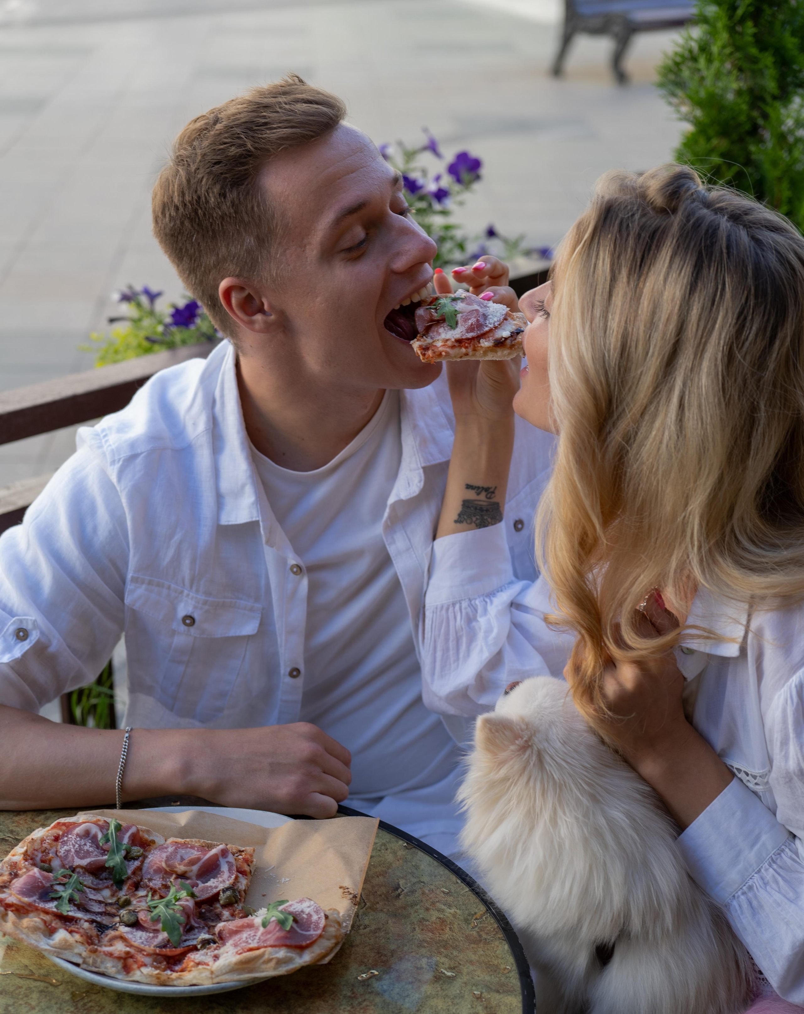« дурачимся вдвоем: романтическая фотосессия с молодой парой ». Главная