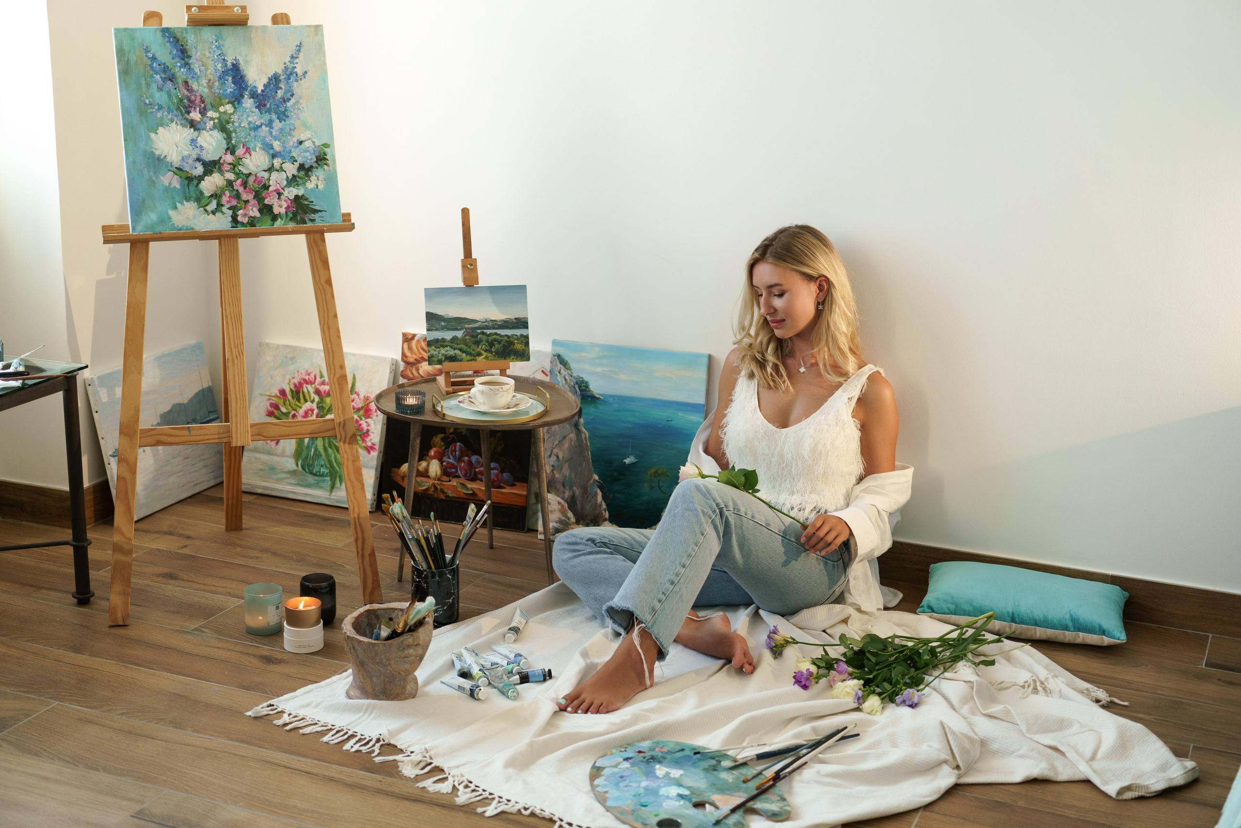 « художница и ее палитра: фотосессия творчества ». Главная